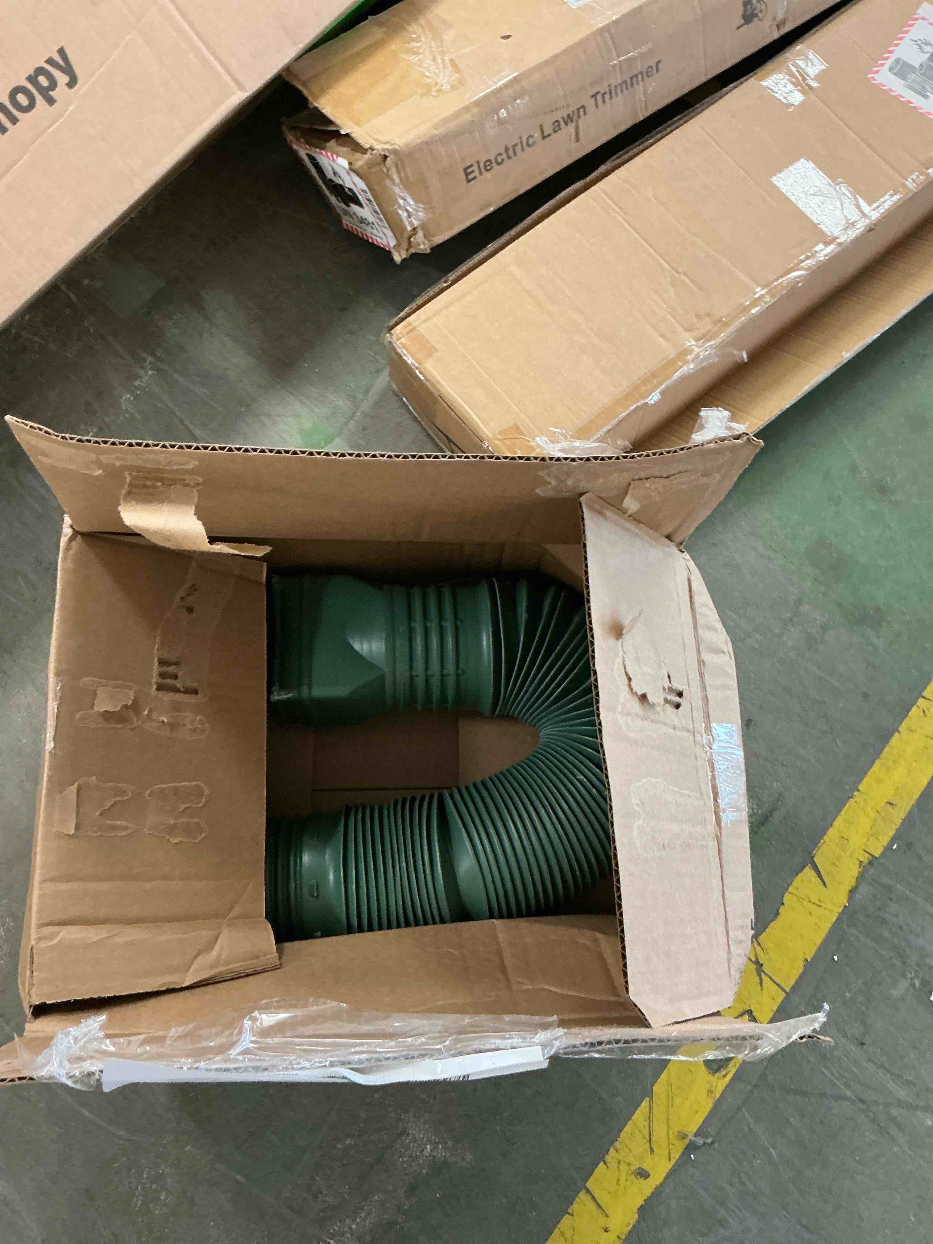 Condition photo showing Good Condition for amerimax flex-a-spout downspout extension green