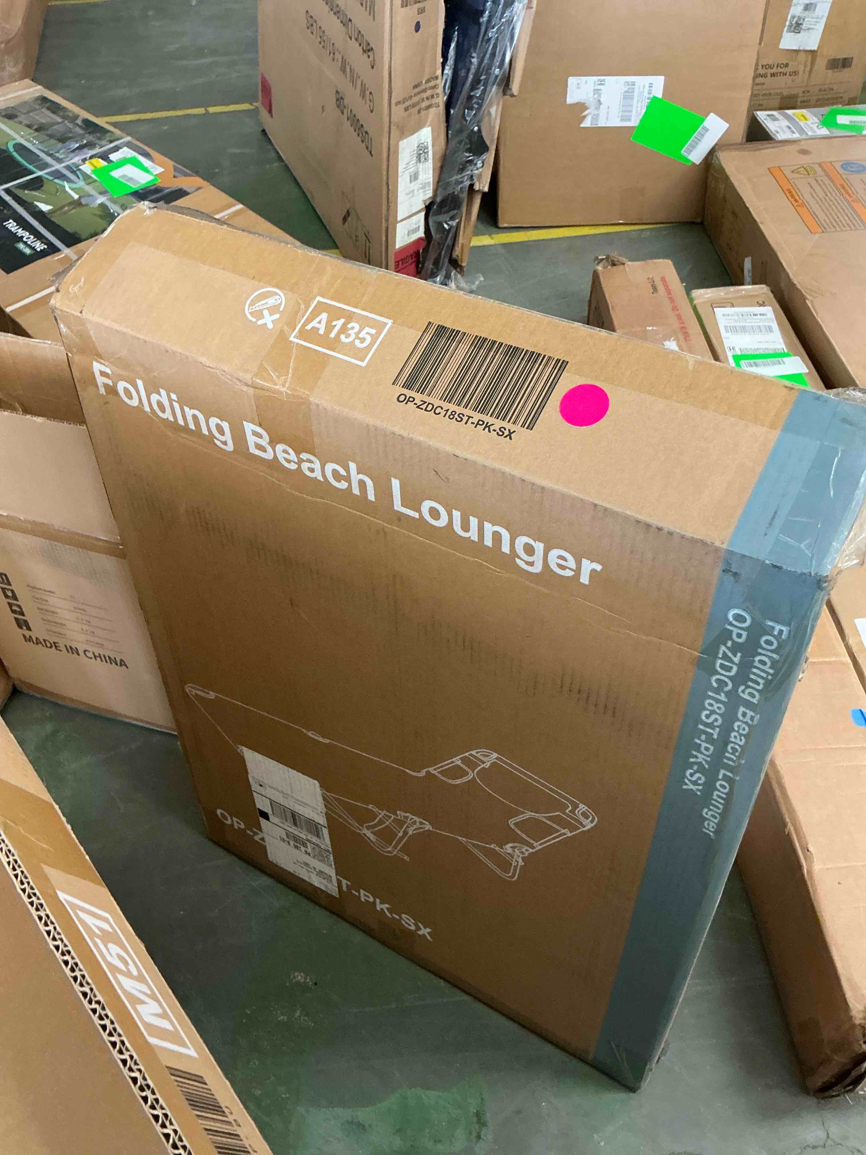 Condition photo showing New/Like New for edx folding adjustable chaise lounge chair, portable beach lounge chair with backpack straps & side pocket for outside, patio, poolside, lawn