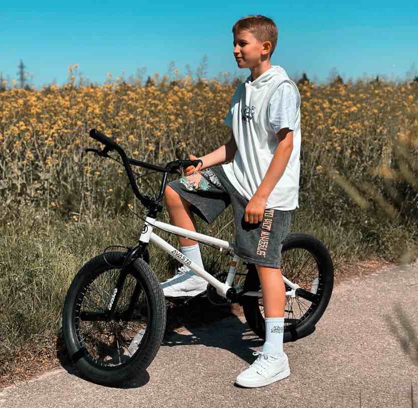 cubsala 18 in Freestyle BMX Kids Bike for Age 5-8 Years Old Boys Girls,White