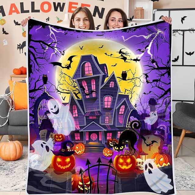 Halloween Blanket, Spooky Ghosts Blanket for Women, Castle Jack-O-Lantern Pumpkins Soft Flannel Flee