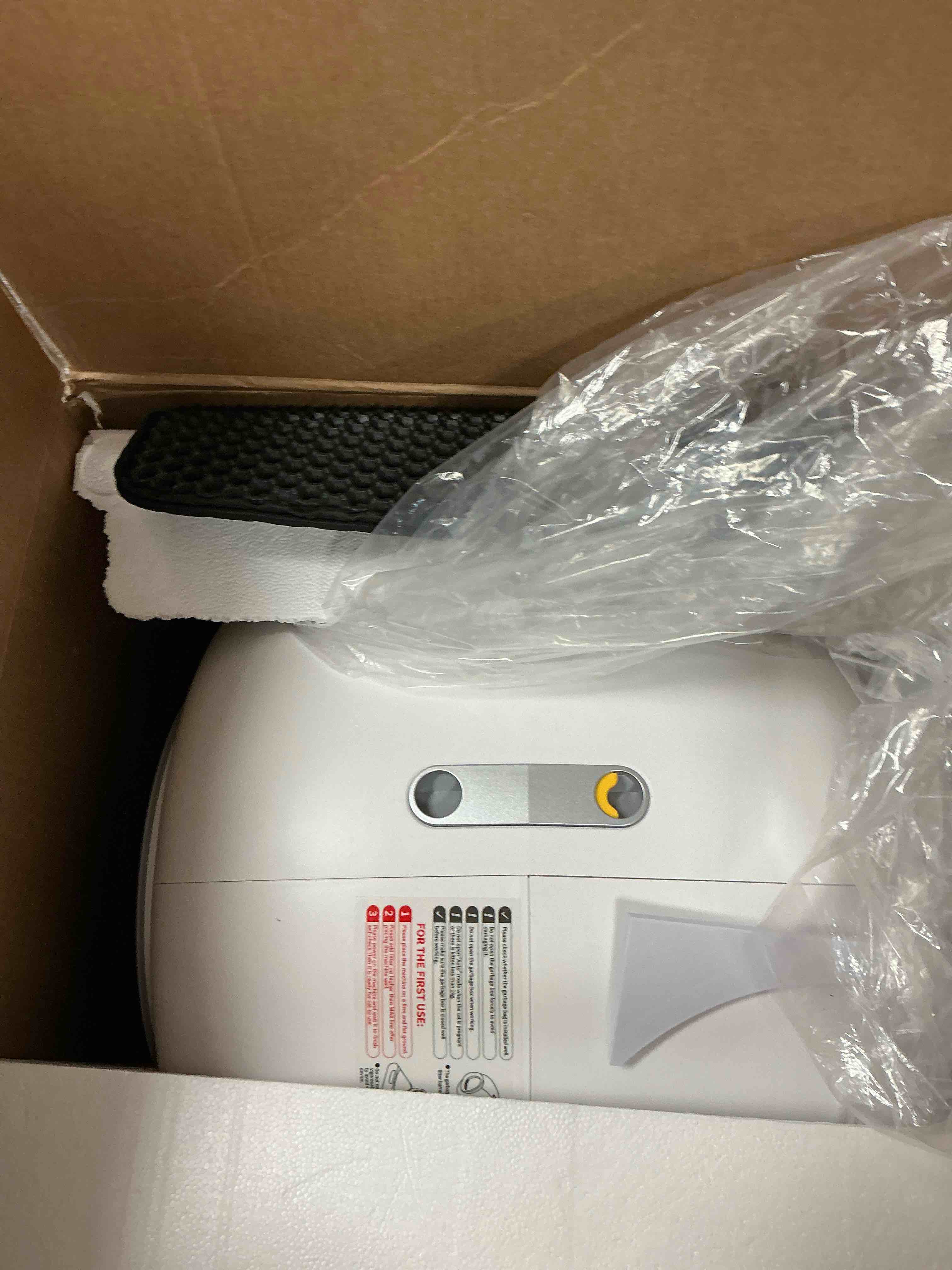 Condition photo showing Good Condition for lelopets d1 self-cleaning litter box  app controlled  automatic safety sensor  large capacity with lid  suitable for multi-cat families  white