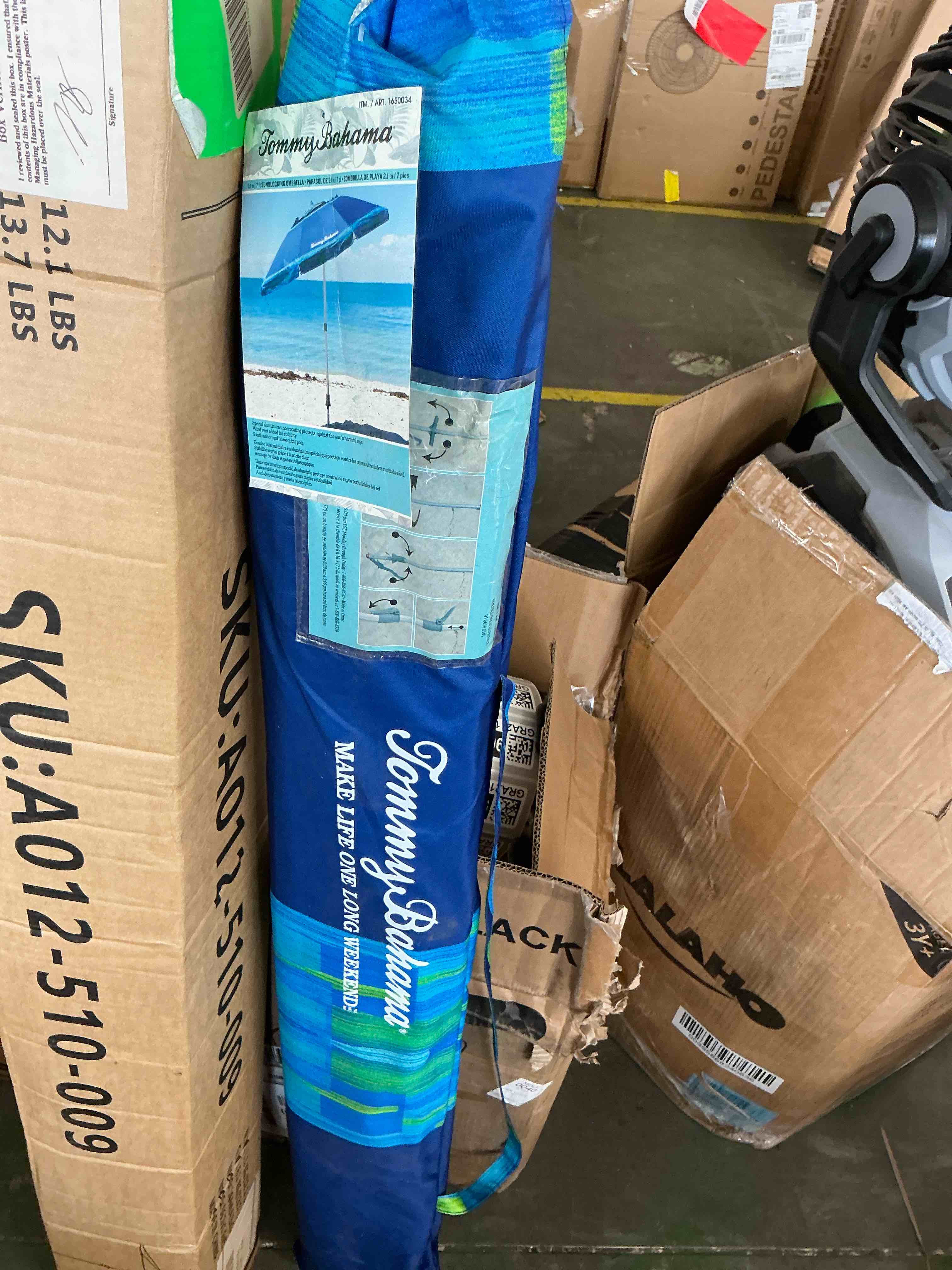 Condition photo showing Good Condition for tommy bahama 7 beach umbrella 2018 collection - blue (original version)
