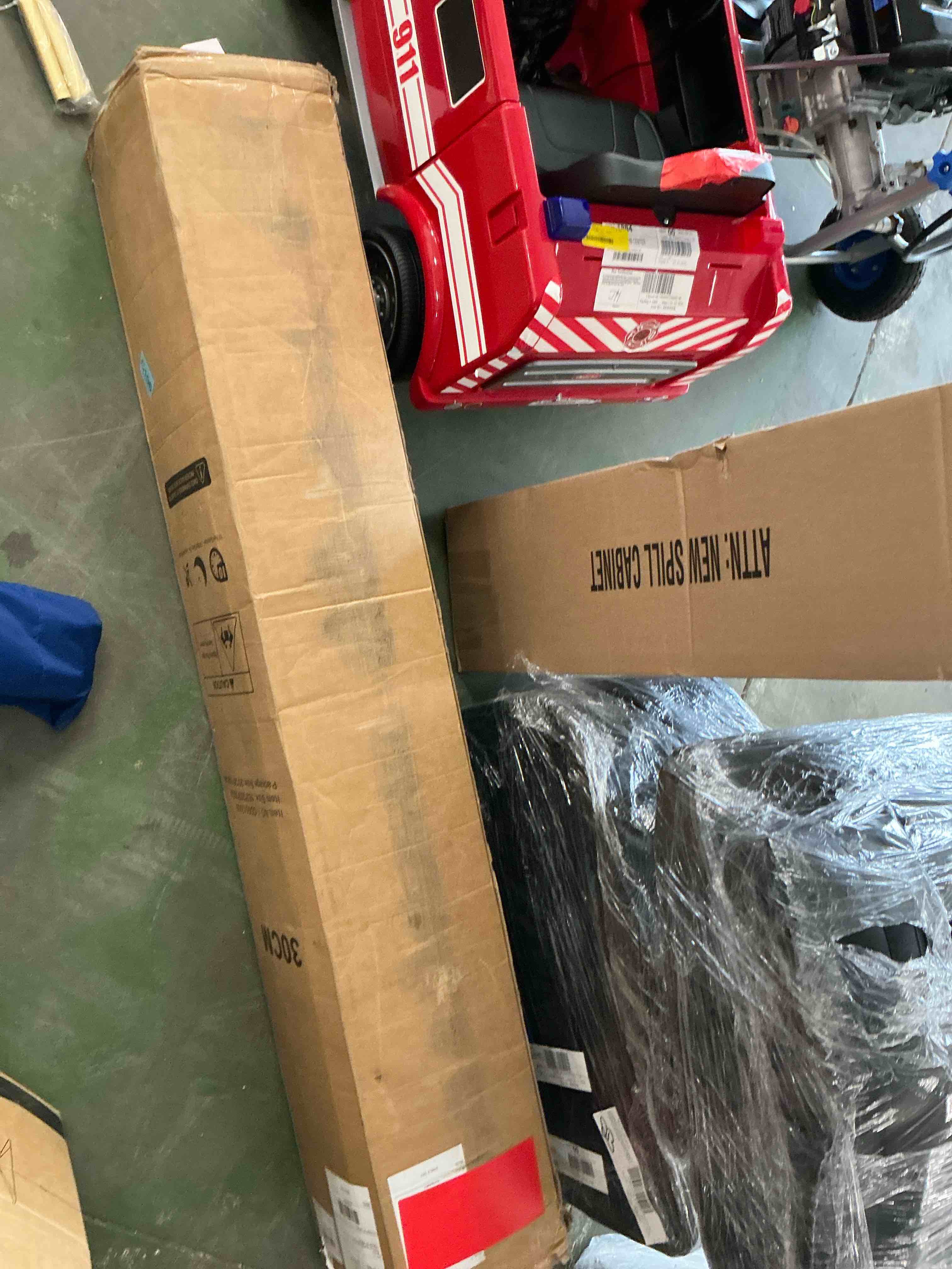 Condition photo showing New/Like New for trujae 12 inch queen mattress in a box, gel memory foam hybrid mattress with pocket coils, medium firm comfort, pressure relief