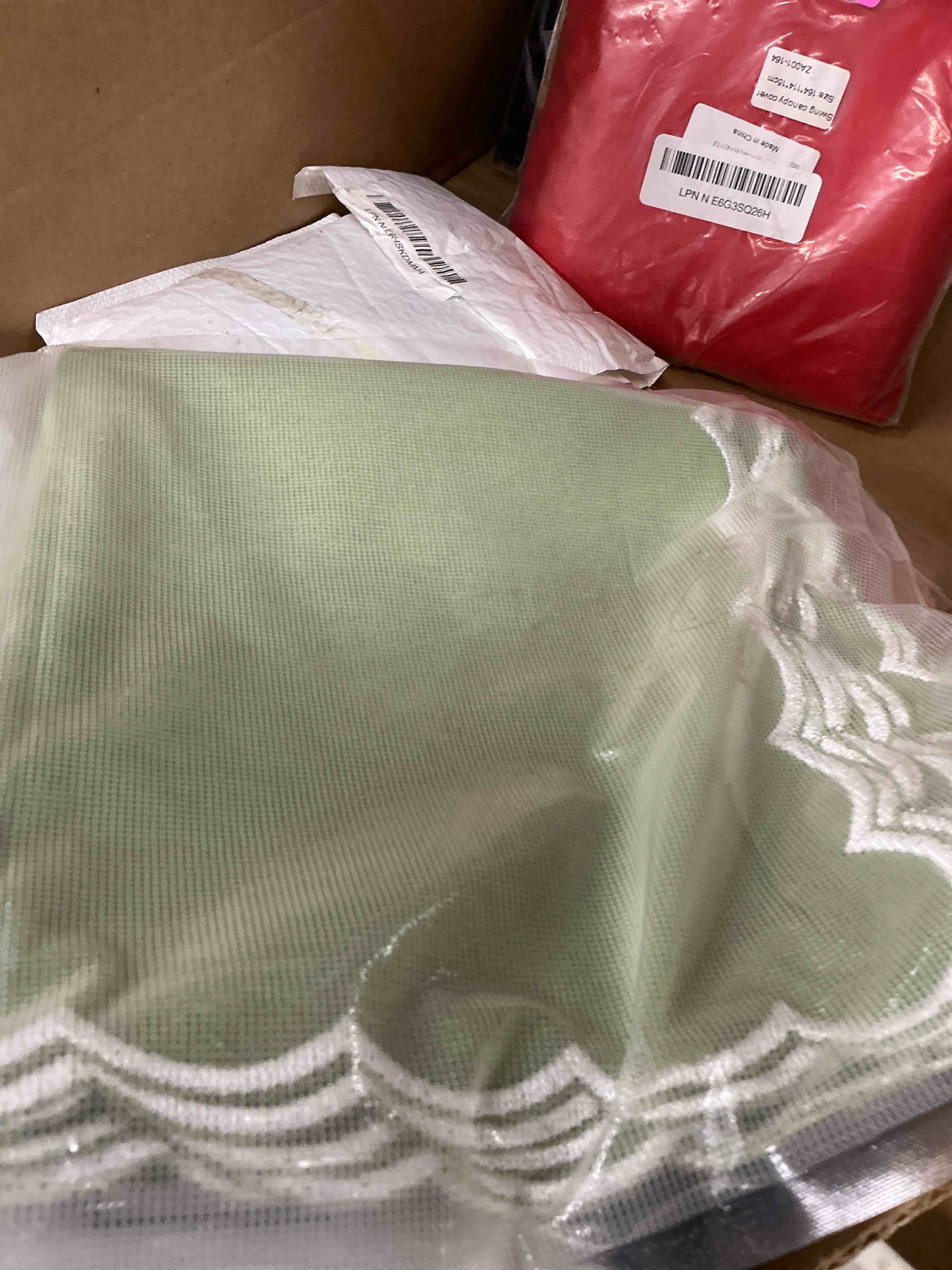 Condition photo showing New/Like New for mindsoft wedding cloth napkins scalloped embroidered dinner napkins 100% cotton reusable washable 18 x 18 inch decorative table napkin for wedding dinner restaurant party decoration(sage green,8 pcs) sage green 8