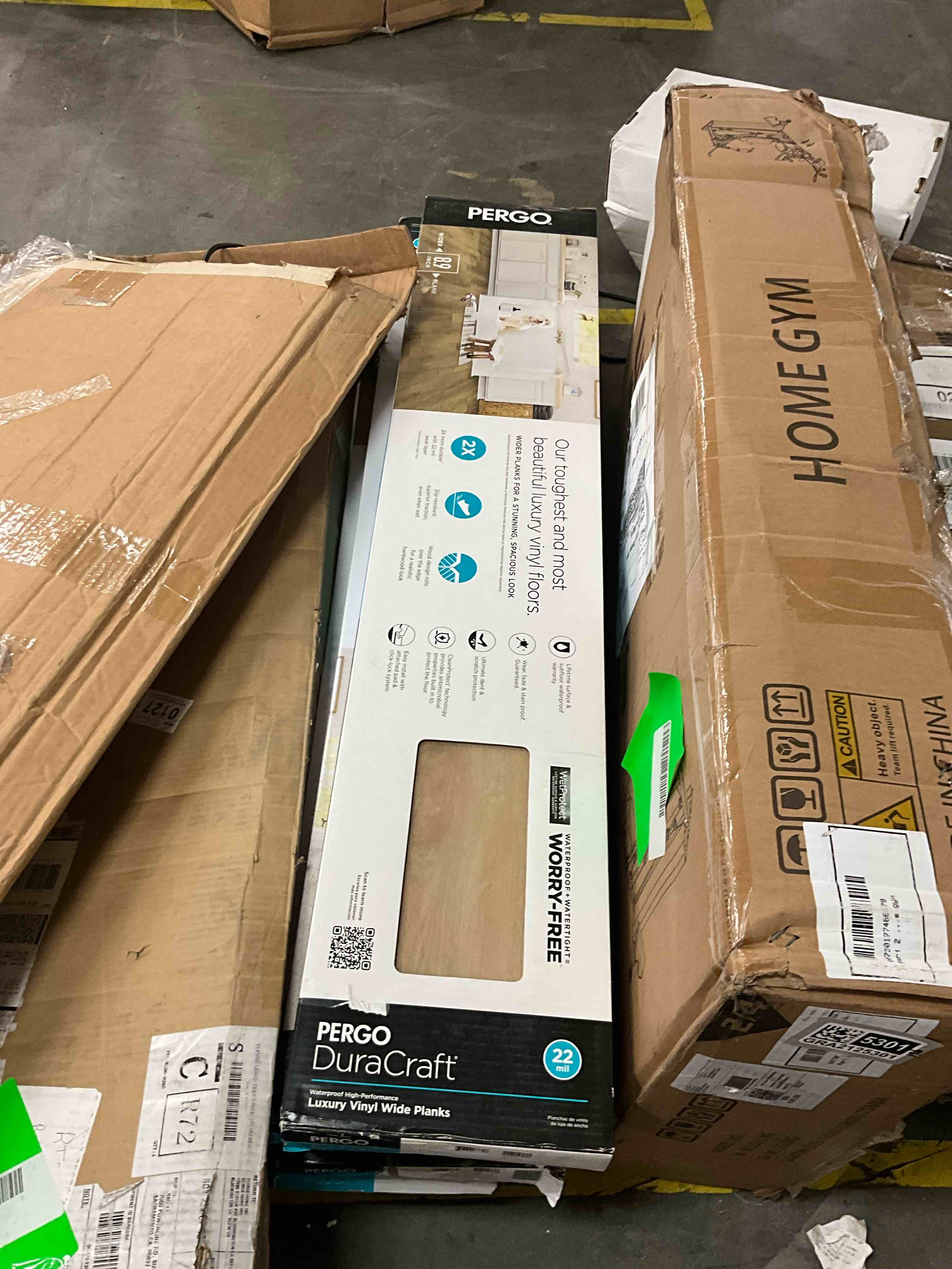 Condition photo showing Good Condition for pergo duracraft galway oak 22-mil x 8-3/4-in w x 47-in l waterproof luxury vinyl plank flooring ( 17.22-sq ft per carton )