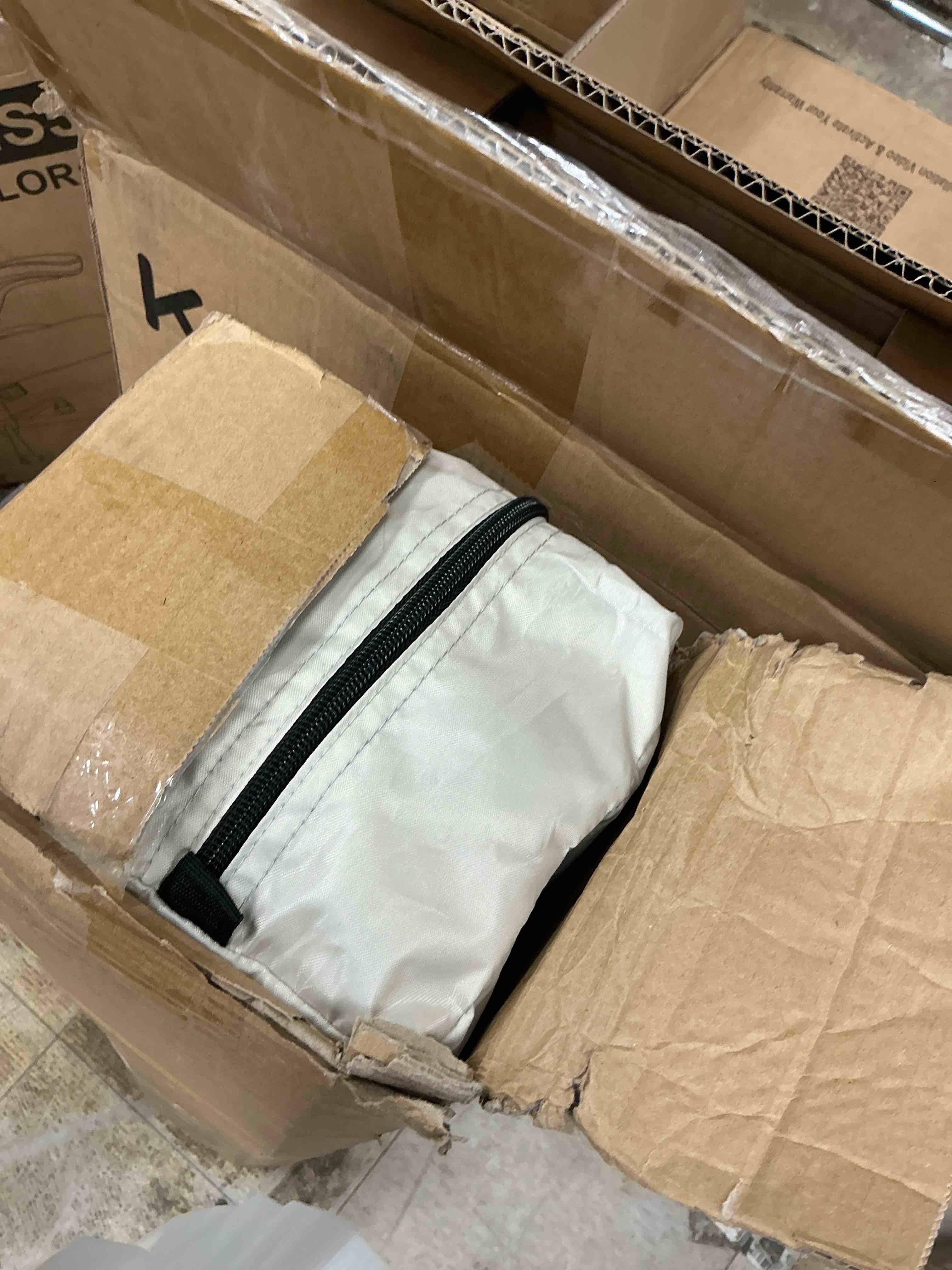 https://s3.amazonaws.com/lotting-images-prod/EmanualPiazza/GRA2125742_1783450209179.jpeg
