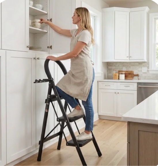 outmaster step ladder, adult step ladders 3 step with padded handrails,400 lbs capacity. black