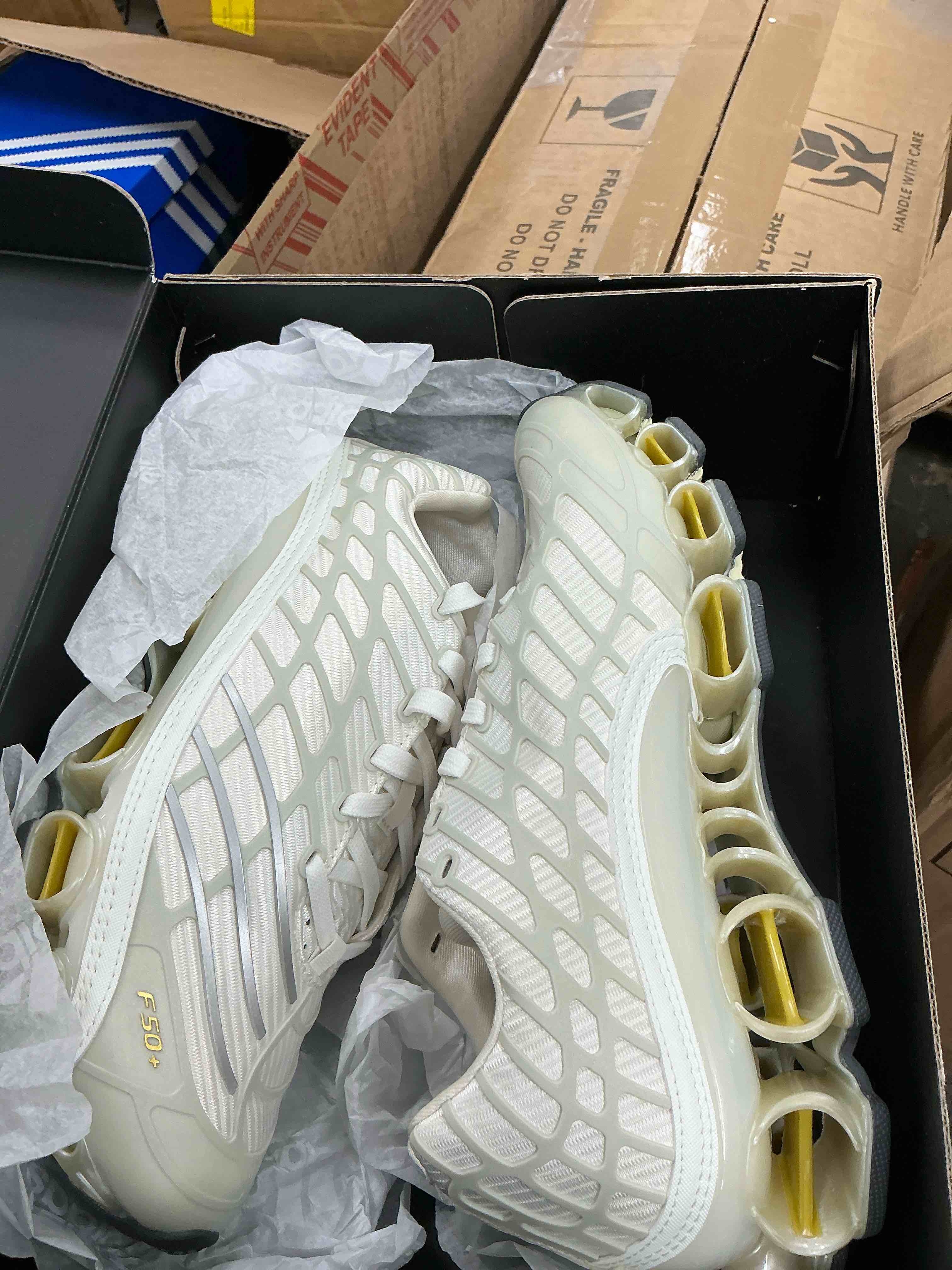 Condition photo showing New/Like New for adidas unisex-adult megaride f50 size 8.5 men - 9.5 wmn