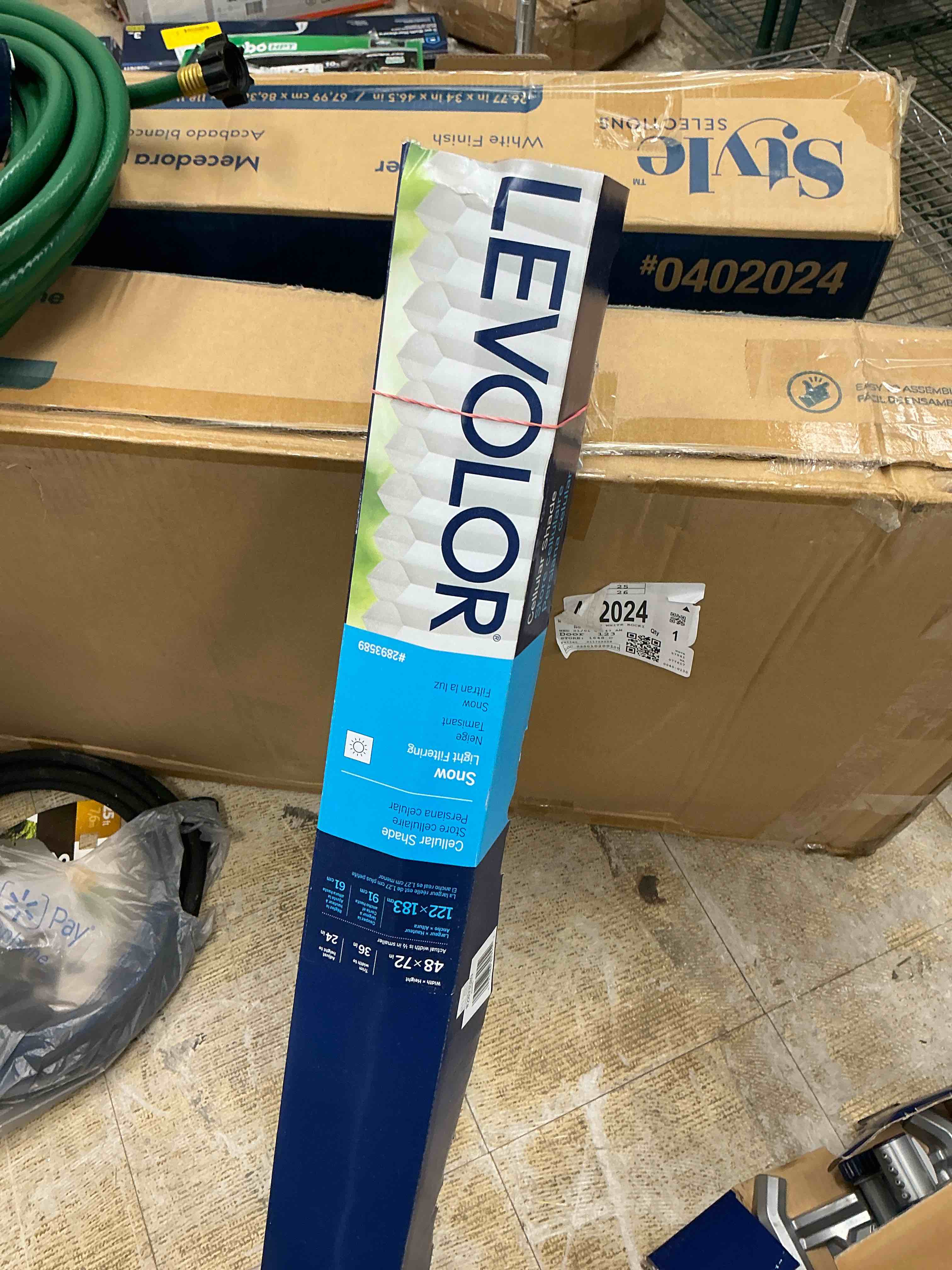 Condition photo showing Good Condition for levolor trim+go 48-in x 72-in