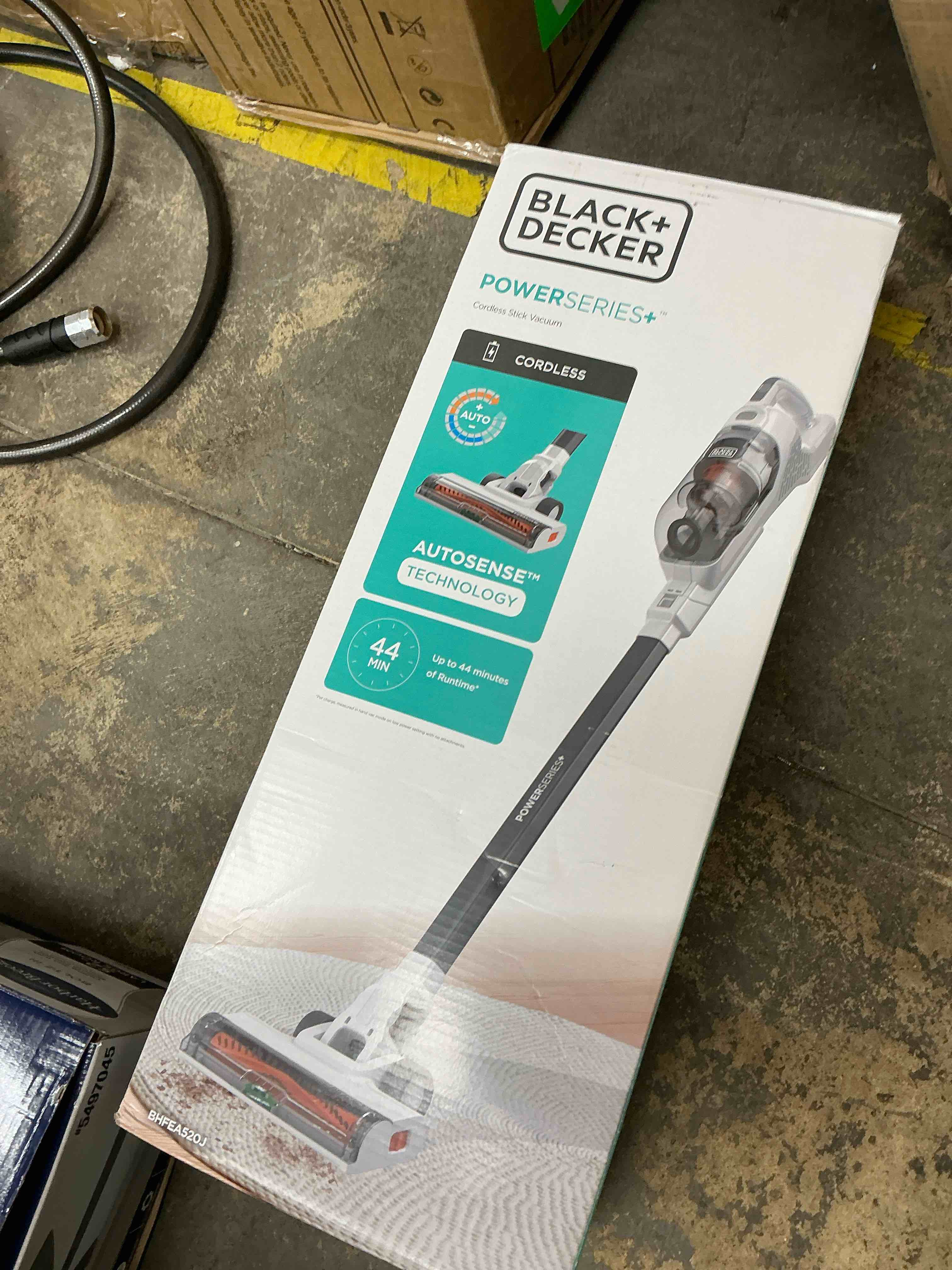 Condition photo showing Good Condition for black+decker powerseries+ 20v max cordless stick vacuum cleaner with led floor lights, bagless, lightweight, cordless vacuum cleaners for home, up to 44 minutes, powerful suction, gray (bhfea520j)