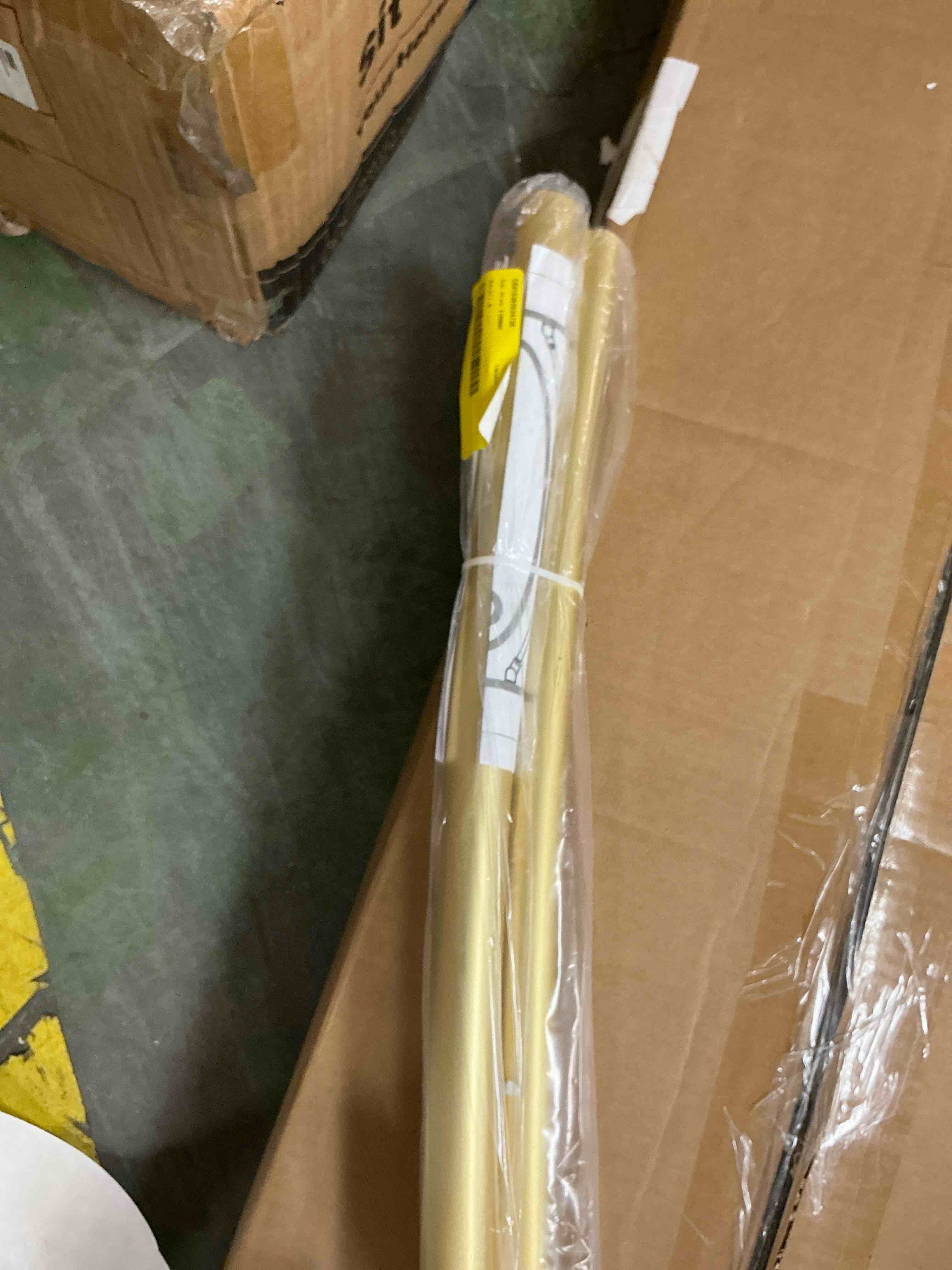 Condition photo showing Good Condition for yeabett curved shower curtain rod 43-72 inches adjustable, shower rods for bathroom aluminum rustproof, round shower curtain rod expandable,gold
