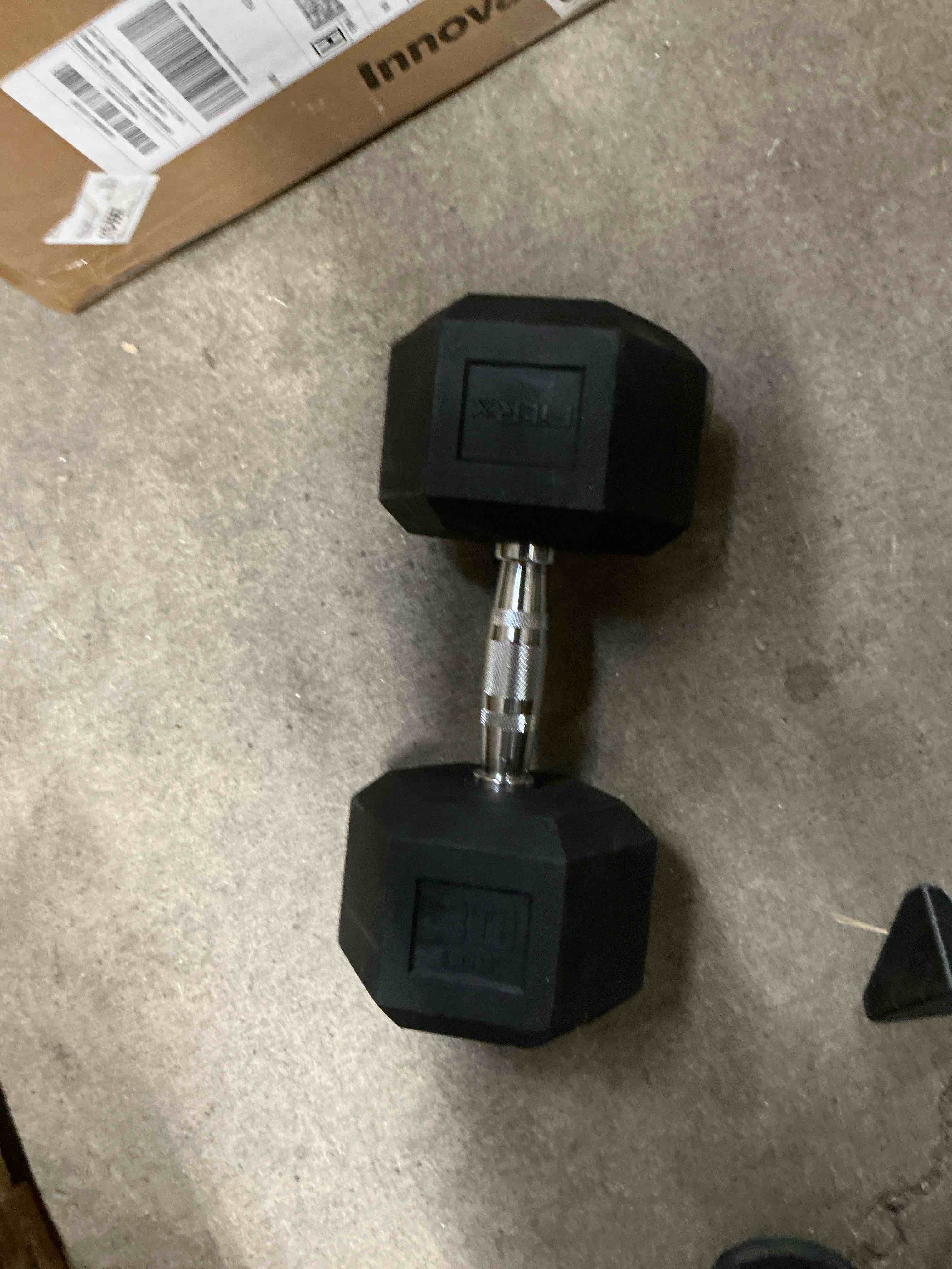 Condition photo showing New/Like New for fitrx 30lbs rubber hex dumbbell – solid steel handle, durable rubber coating, anti-roll weight for fitness, single
