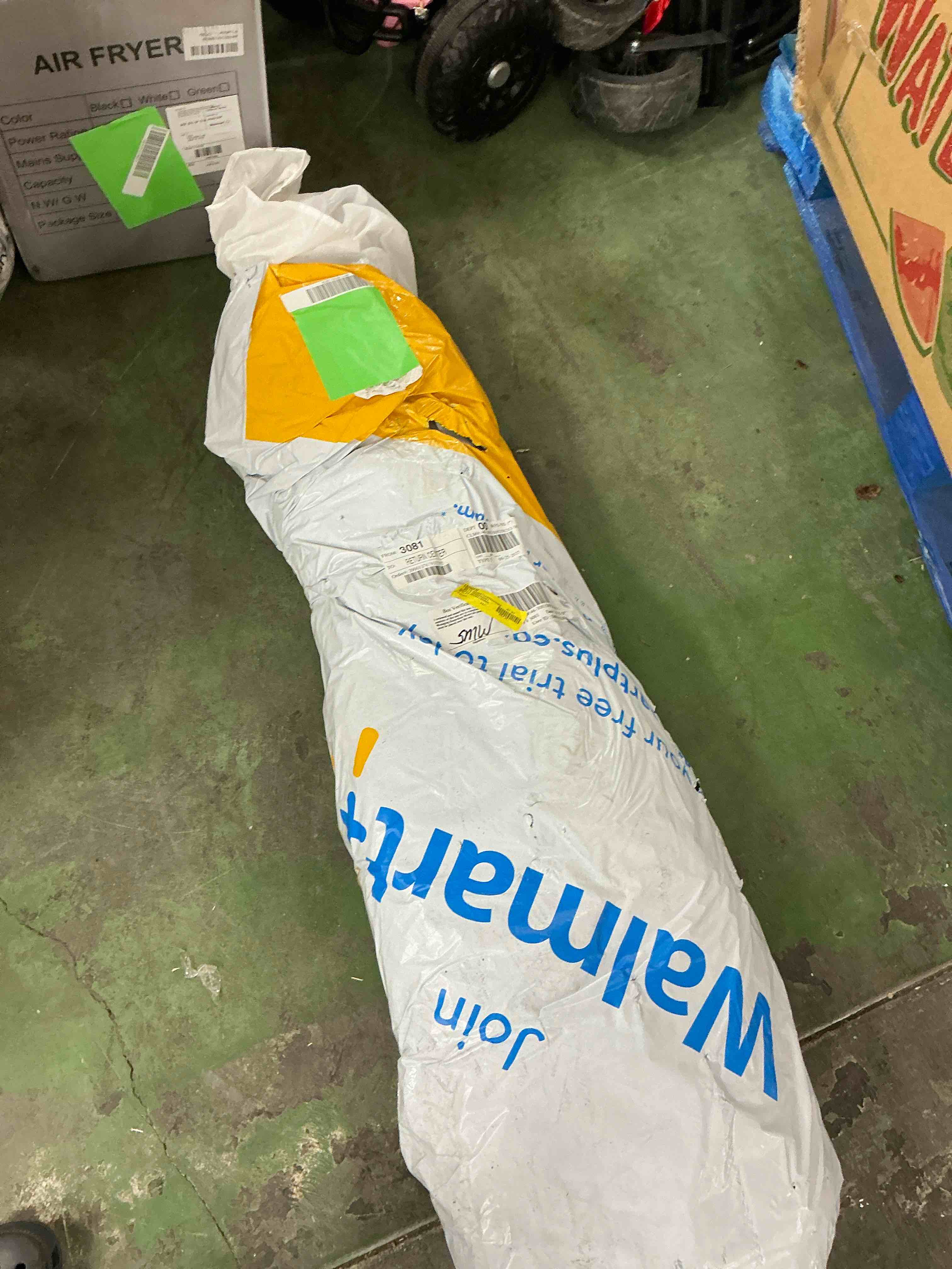 https://s3.amazonaws.com/lotting-images-prod/EmanualPiazza/GRA3460259_1760721798231.jpeg