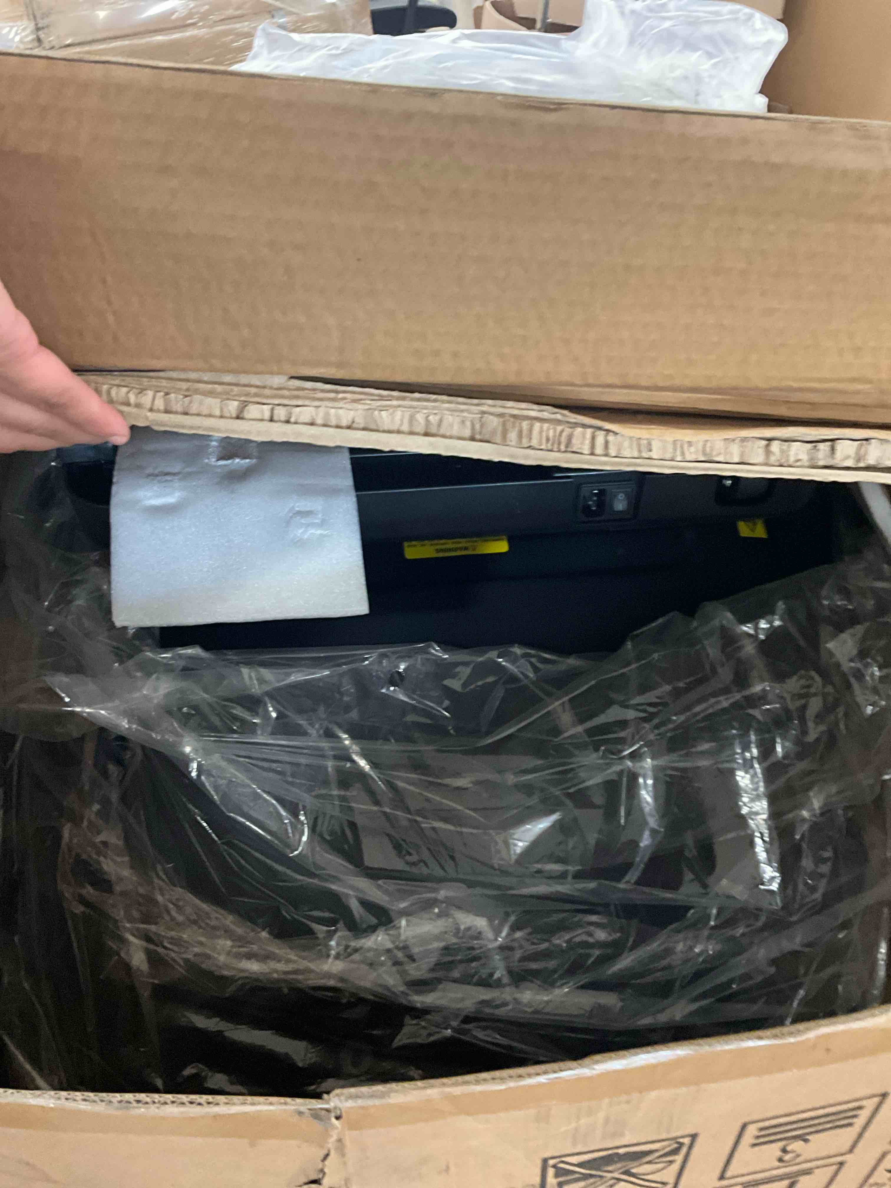 https://s3.amazonaws.com/lotting-images-prod/EmanualPiazza/GRA3464158_1751897996790.jpeg