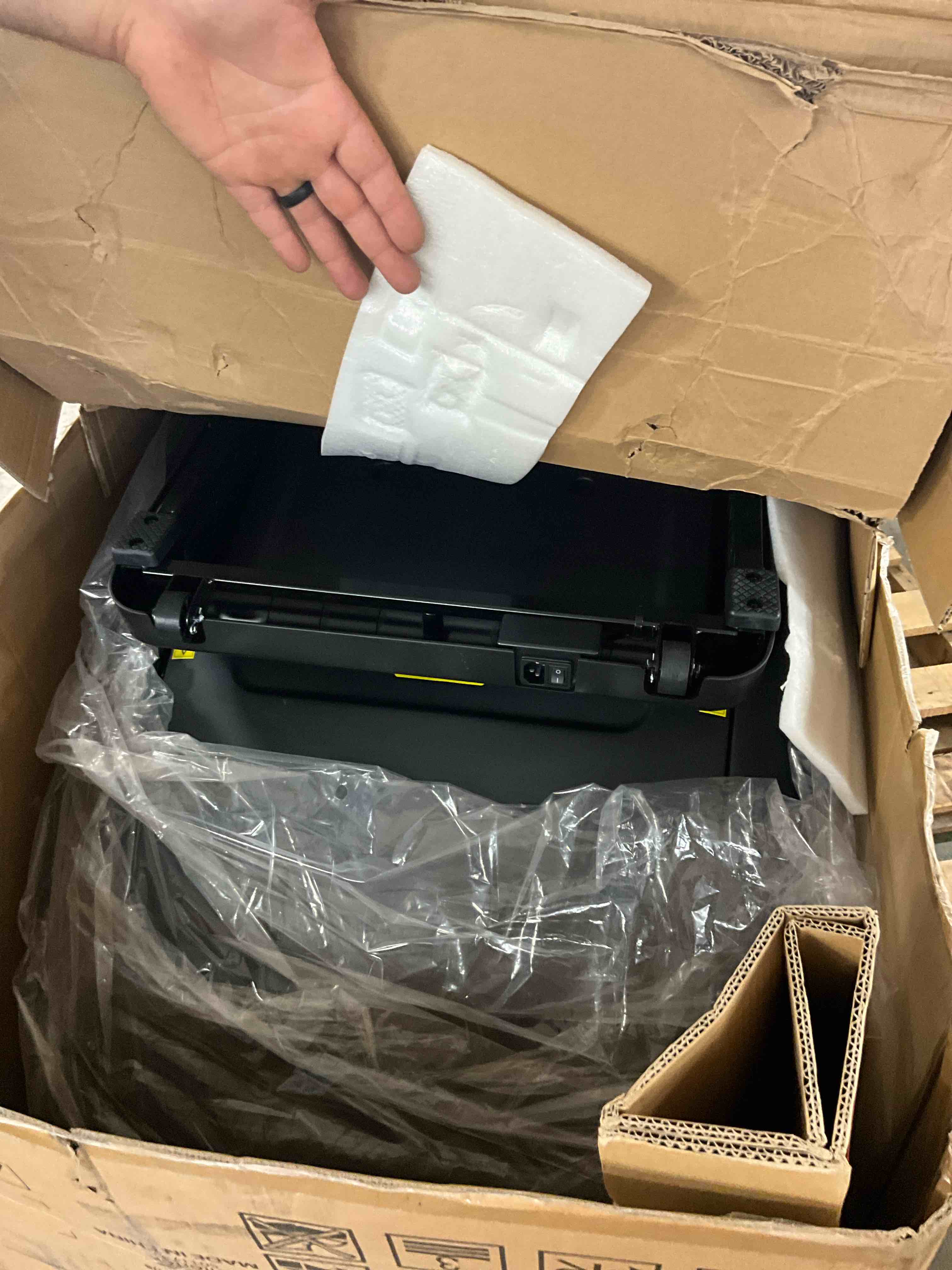 https://s3.amazonaws.com/lotting-images-prod/EmanualPiazza/GRA3464158_1751898208585.jpeg