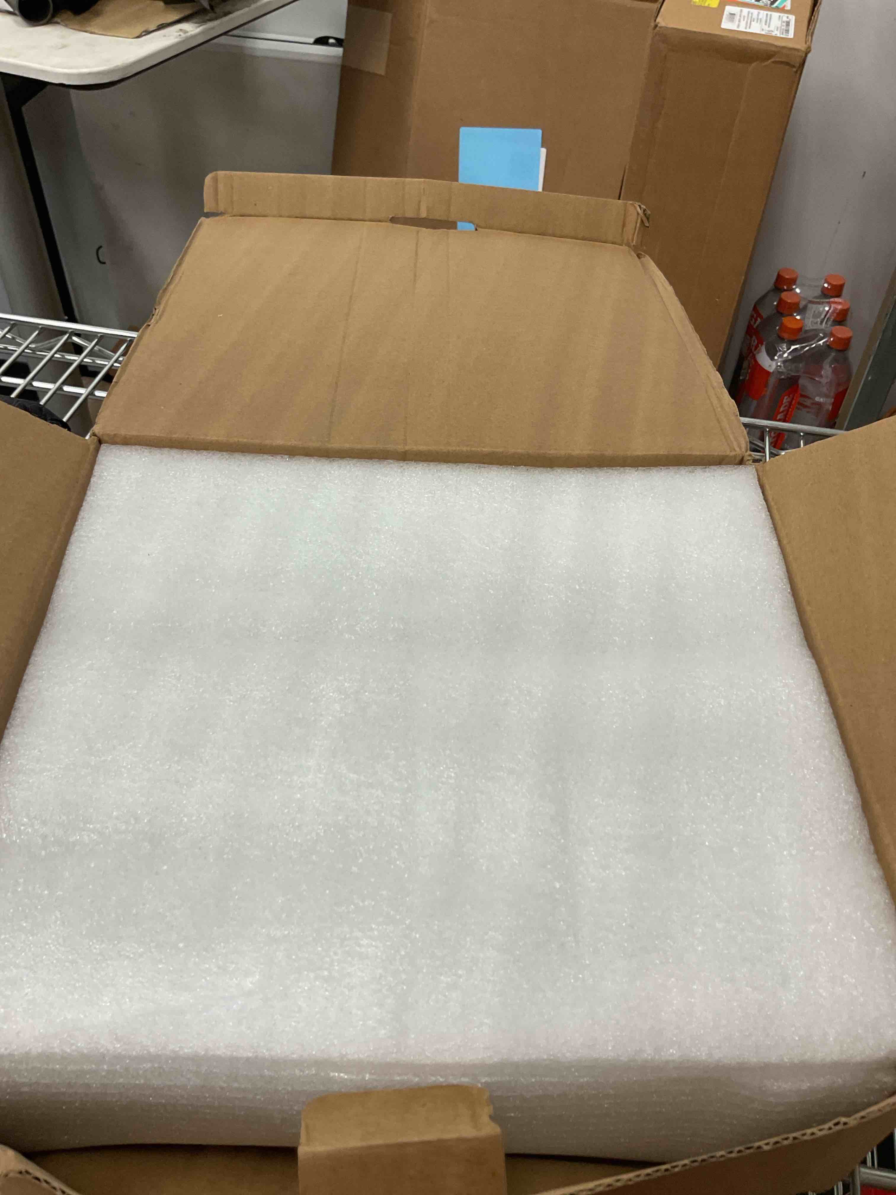https://s3.amazonaws.com/lotting-images-prod/EmanualPiazza/GRA3464971_1752499768606.jpeg