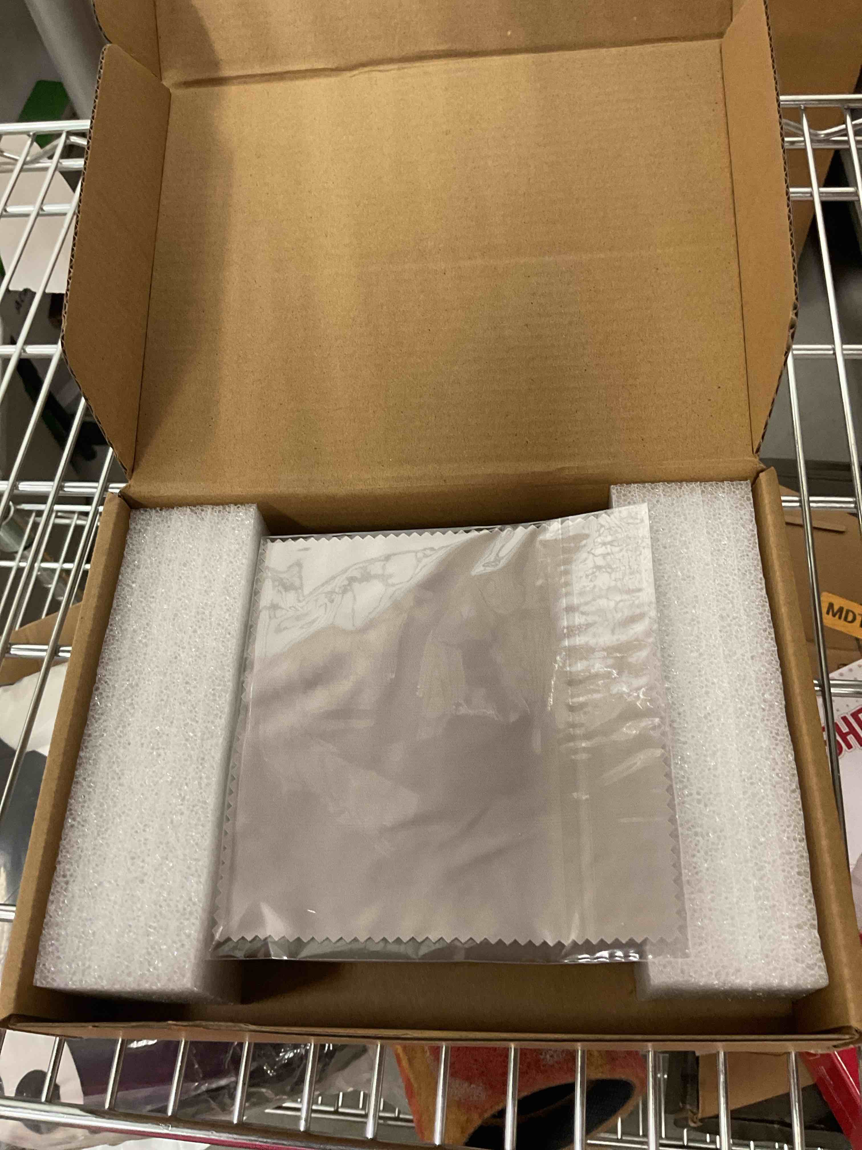 https://s3.amazonaws.com/lotting-images-prod/EmanualPiazza/GRA3465008_1752506777318.jpeg