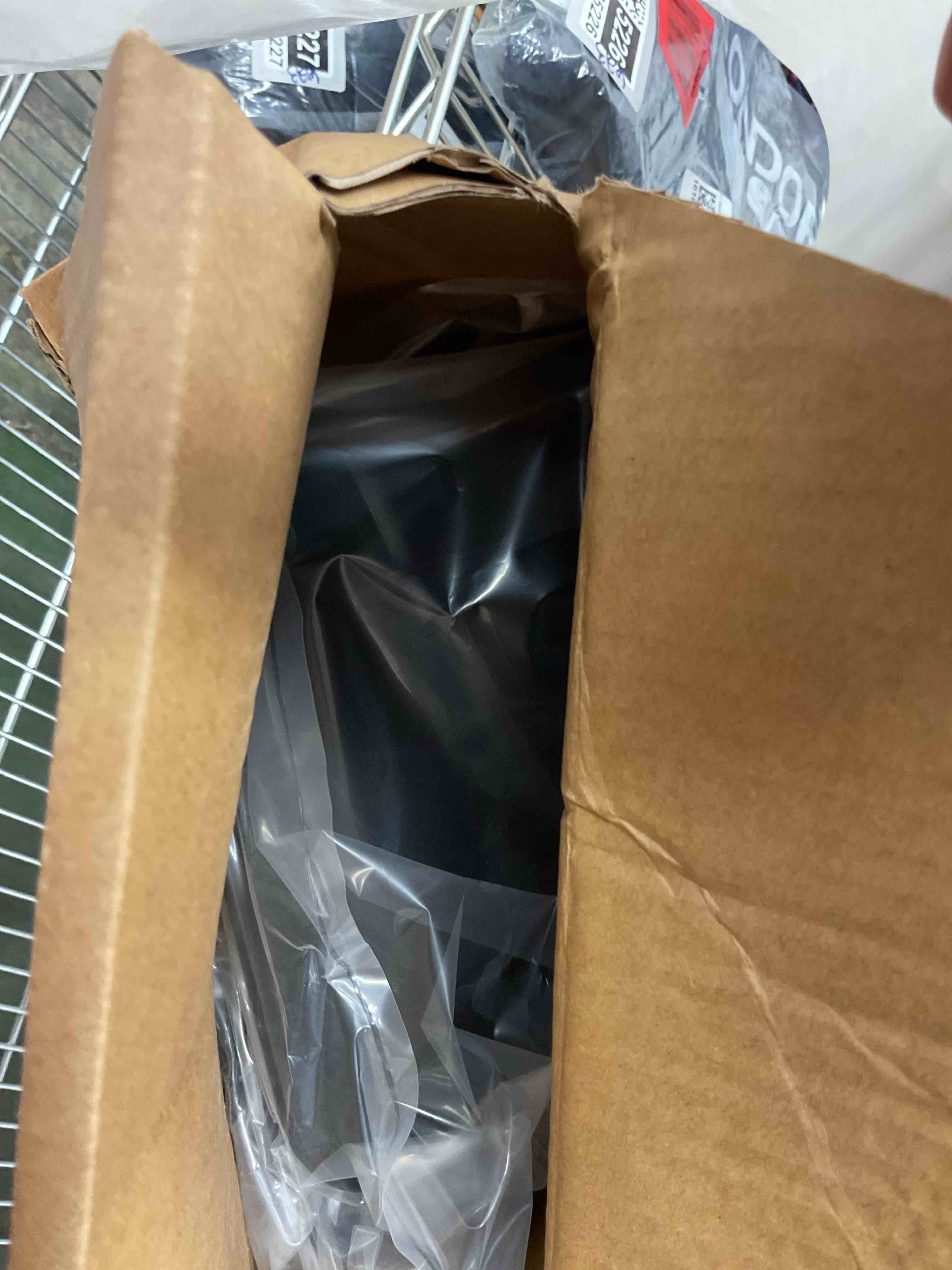 https://s3.amazonaws.com/lotting-images-prod/EmanualPiazza/GRA3465225_1752773573006.jpeg
