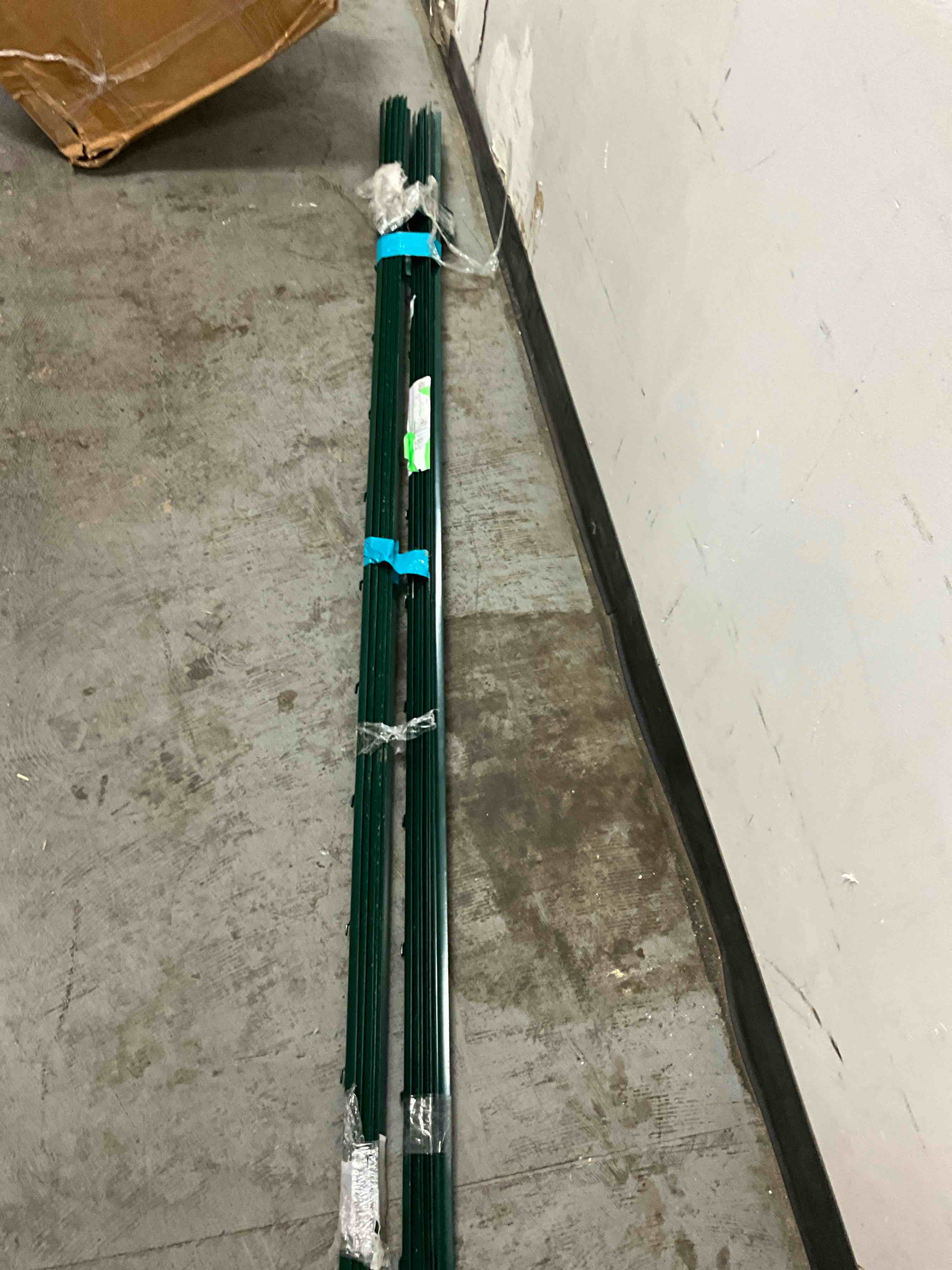 https://s3.amazonaws.com/lotting-images-prod/EmanualPiazza/GRA3465352_1752936686188.jpeg