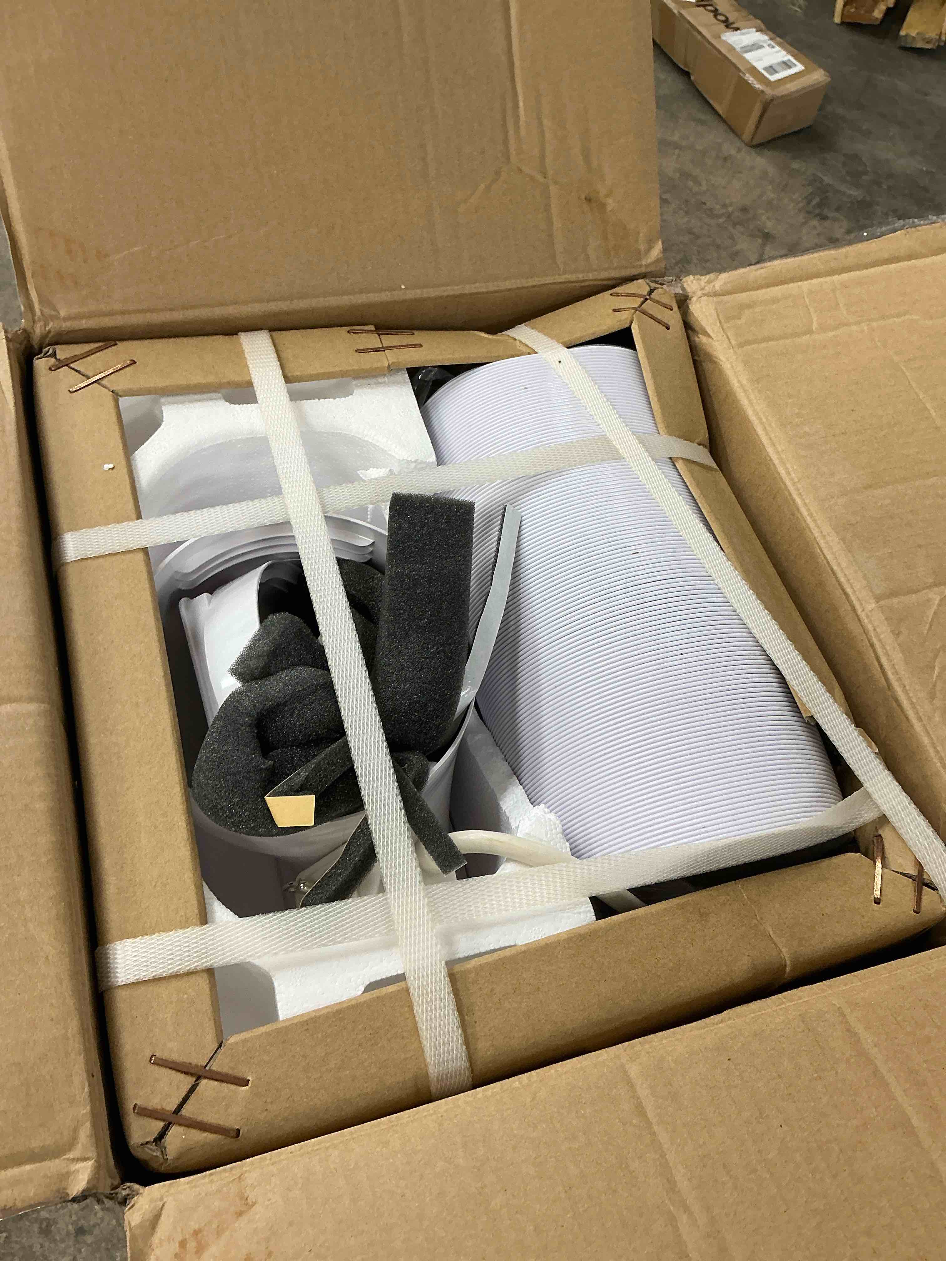 https://s3.amazonaws.com/lotting-images-prod/EmanualPiazza/GRA3465853_1753476174835.jpeg