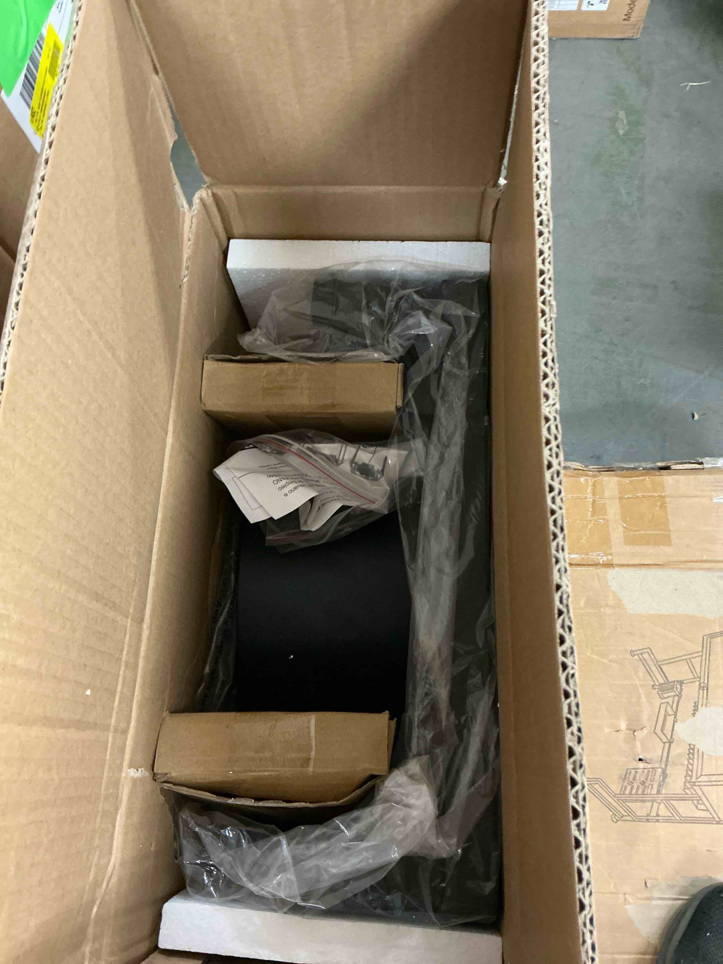 https://s3.amazonaws.com/lotting-images-prod/EmanualPiazza/GRA3466150_1757169049276.jpeg