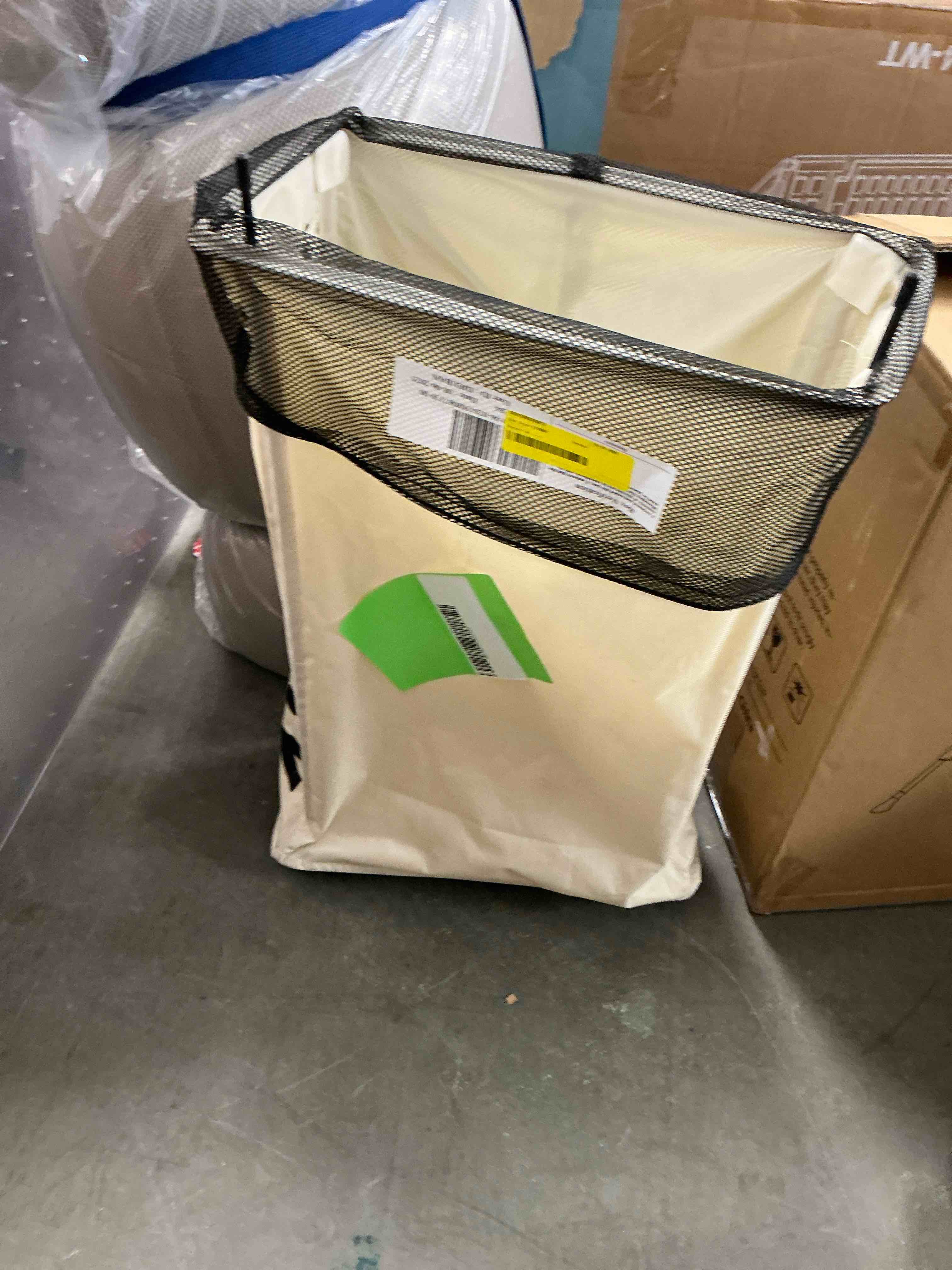 https://s3.amazonaws.com/lotting-images-prod/EmanualPiazza/GRA3466218_1757352065159.jpeg