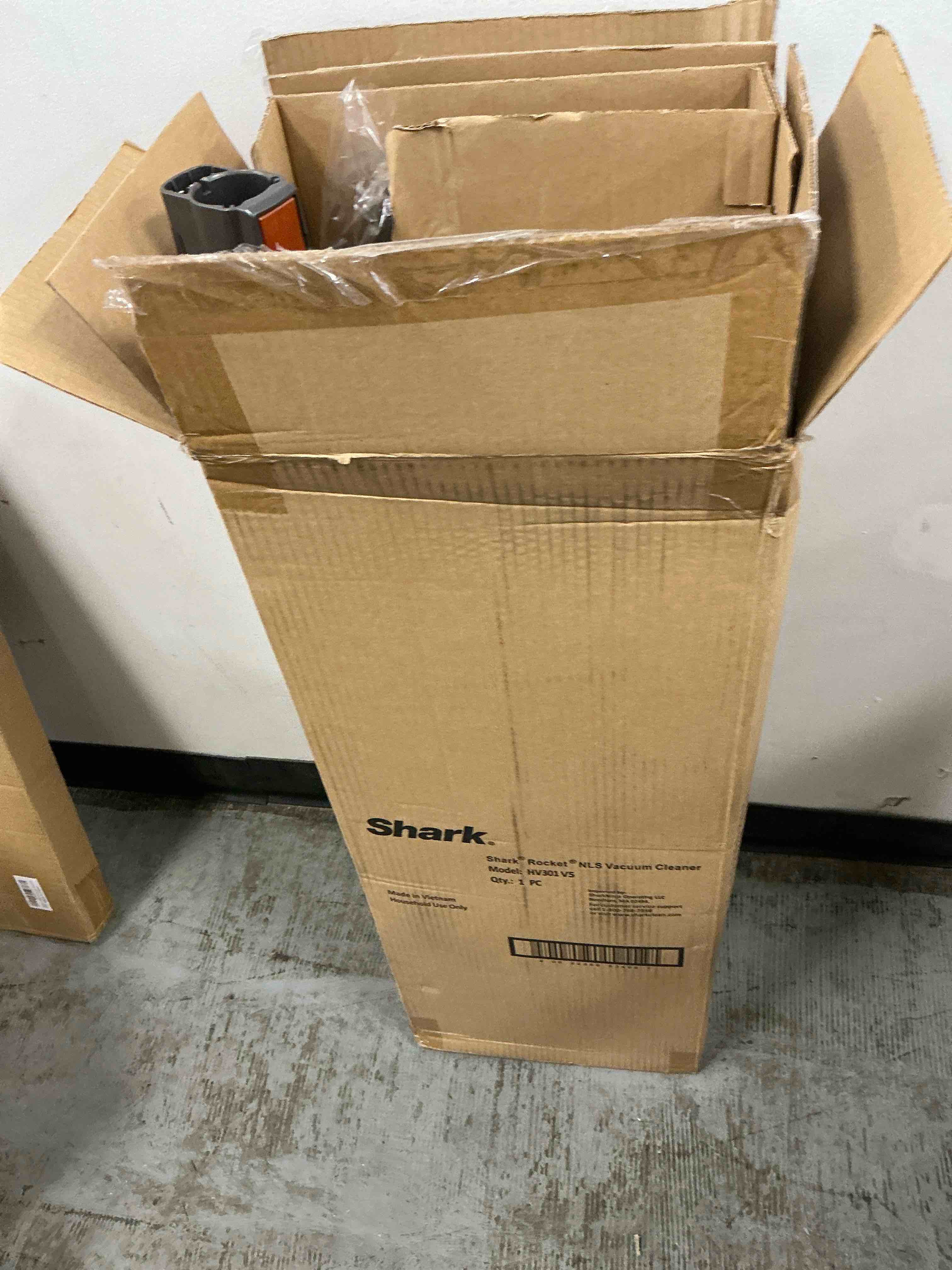 https://s3.amazonaws.com/lotting-images-prod/EmanualPiazza/GRA3466634_1758055383185.jpeg