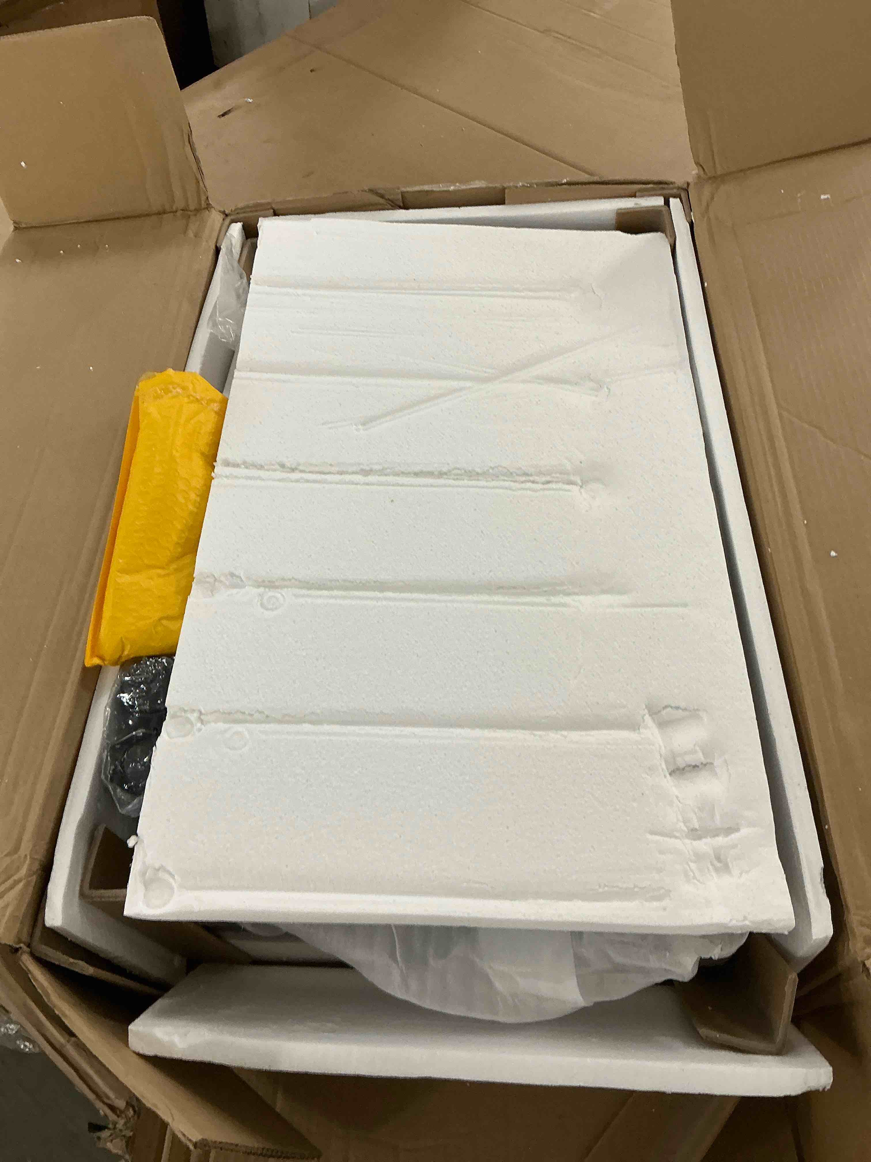 https://s3.amazonaws.com/lotting-images-prod/EmanualPiazza/GRA3466690_1758219093346.jpeg