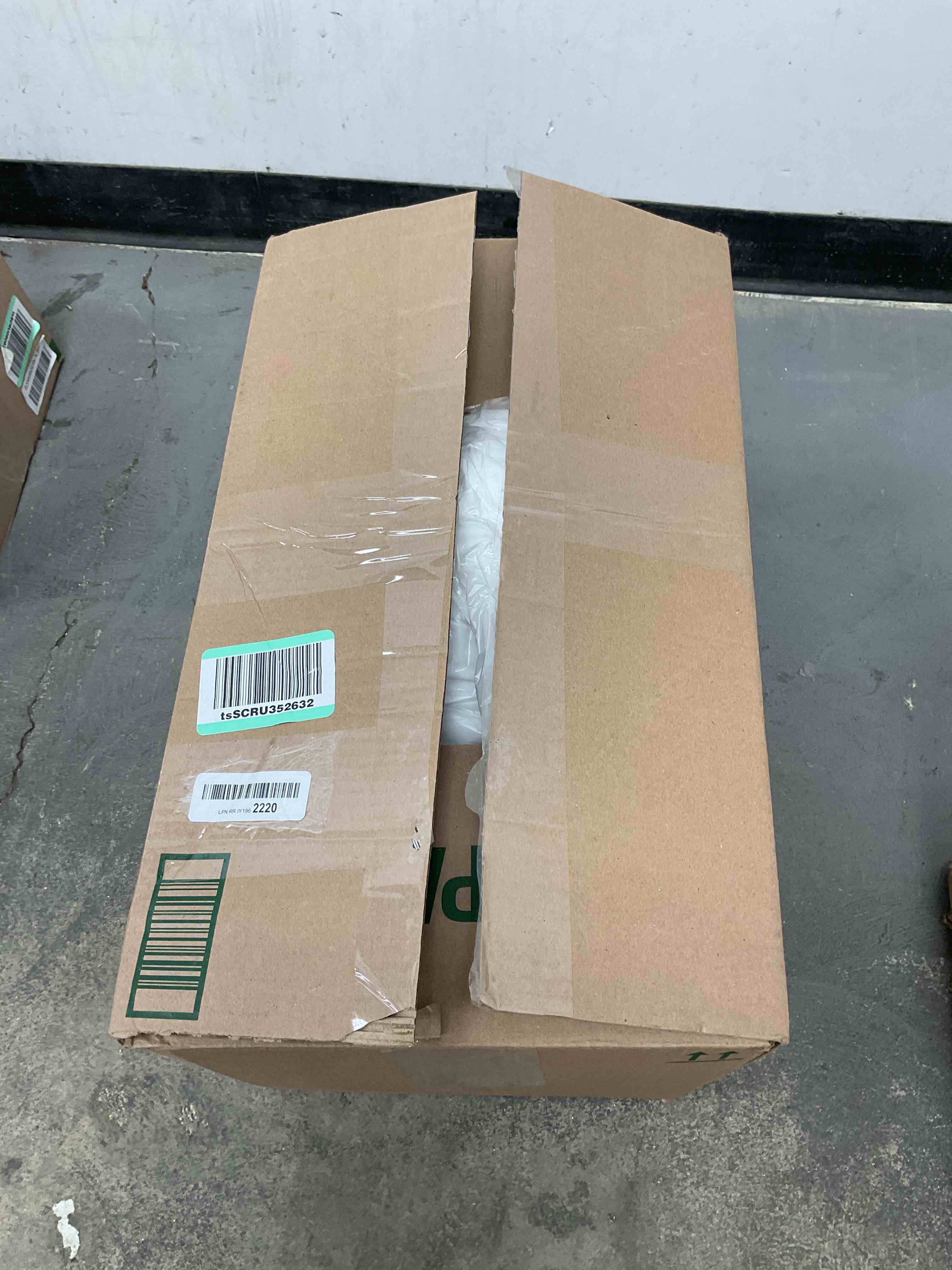 https://s3.amazonaws.com/lotting-images-prod/EmanualPiazza/GRA3466707_1758293647684.jpeg