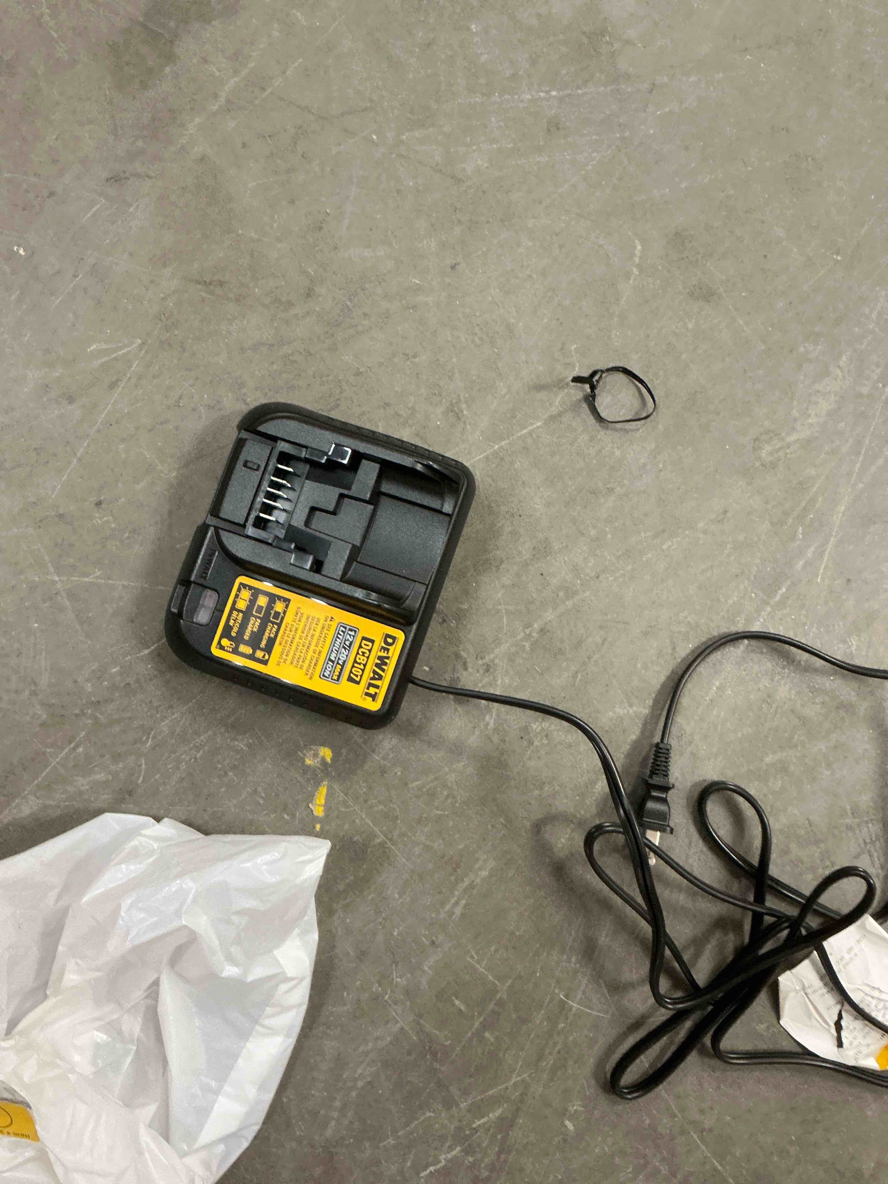 https://s3.amazonaws.com/lotting-images-prod/EmanualPiazza/GRA3466788_1758299921176.jpeg