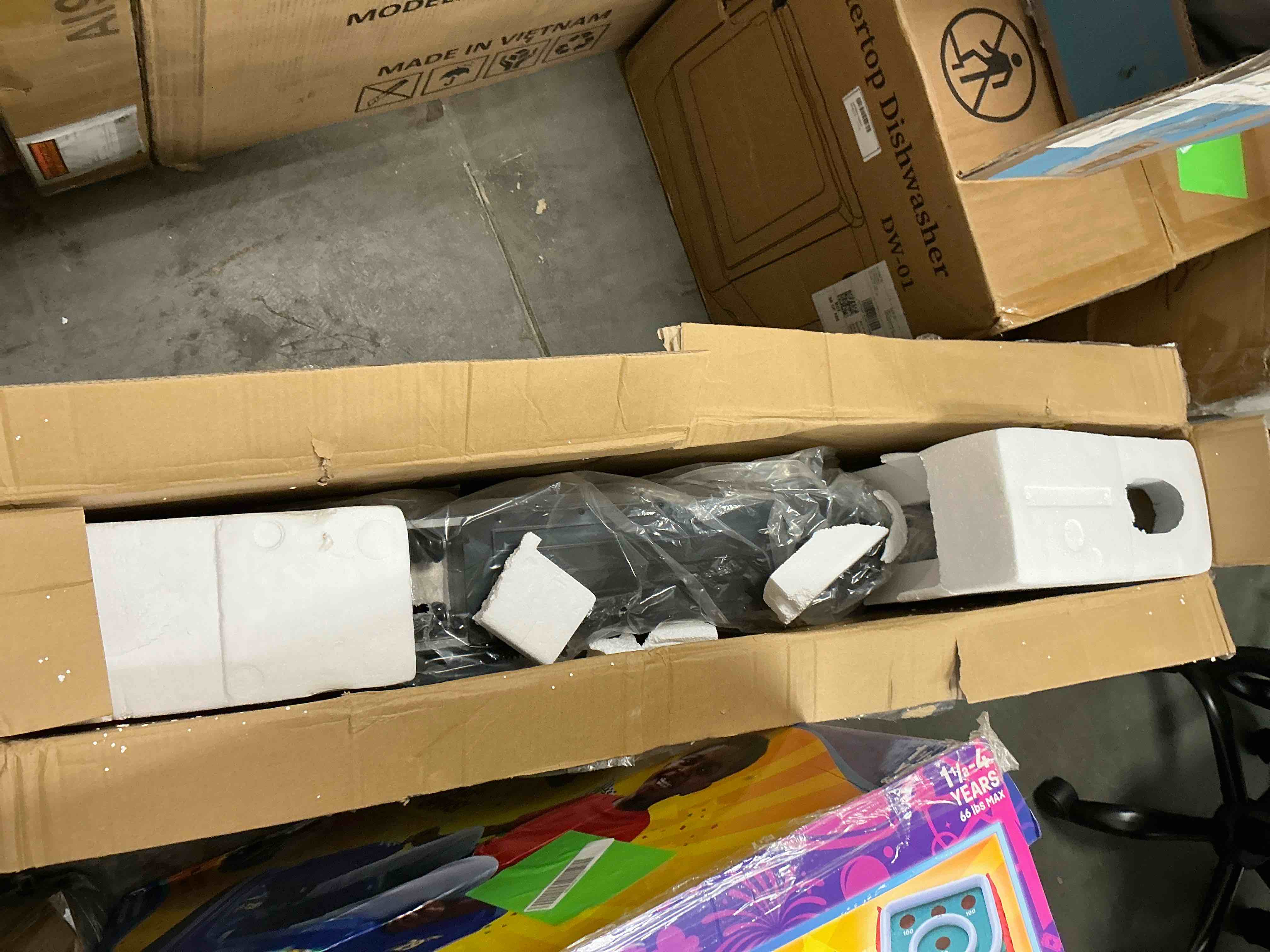 https://s3.amazonaws.com/lotting-images-prod/EmanualPiazza/GRA3466871_1758561149104.jpeg