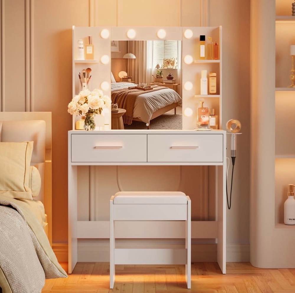 Furmax Makeup Vanity Table and Chair Set with 3 Modes Adjustable Lights and Mirror Vanity Desk with Shelves and Drawer, White