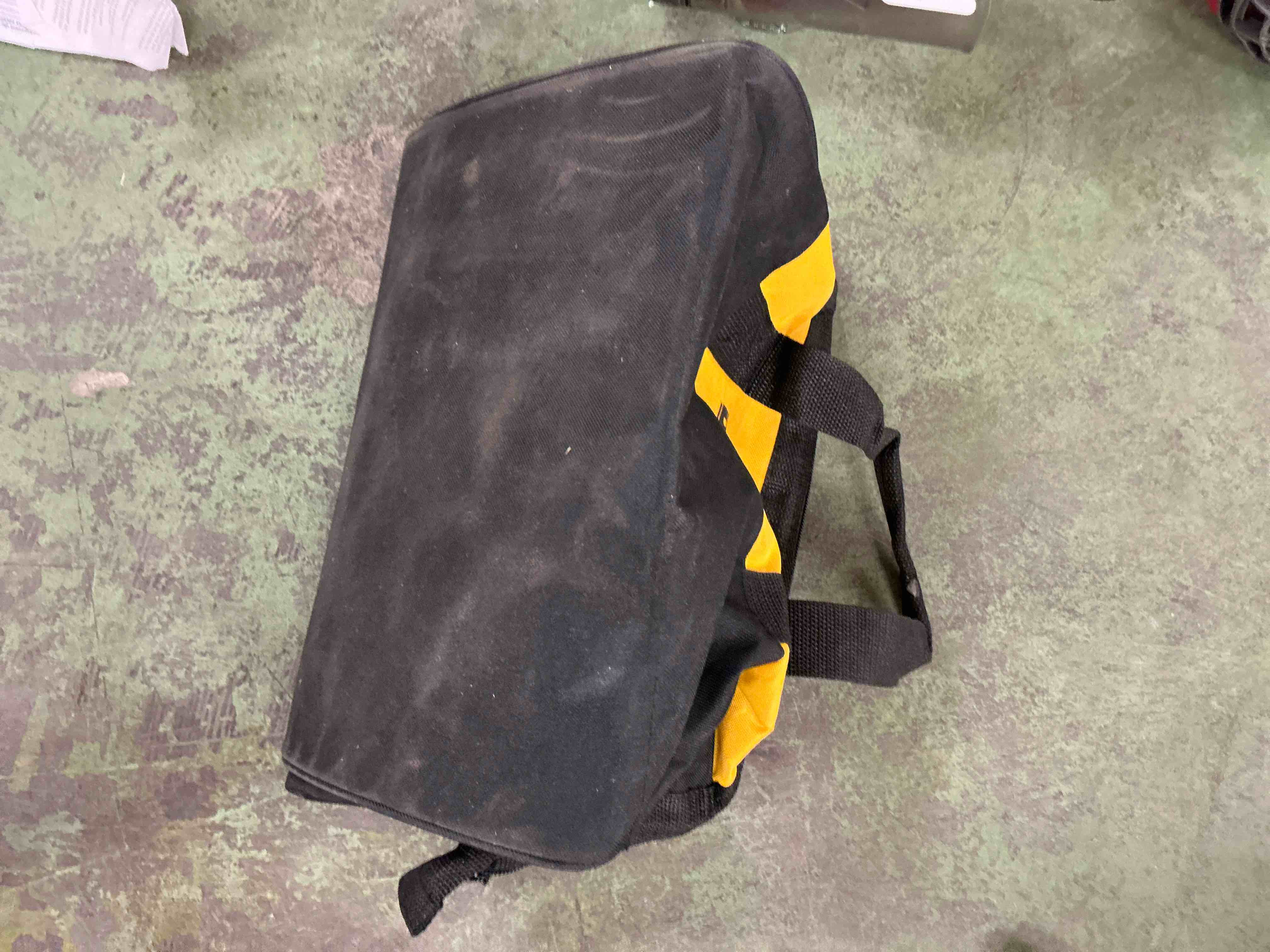 https://s3.amazonaws.com/lotting-images-prod/EmanualPiazza/GRA3467442_1759332725838.jpeg