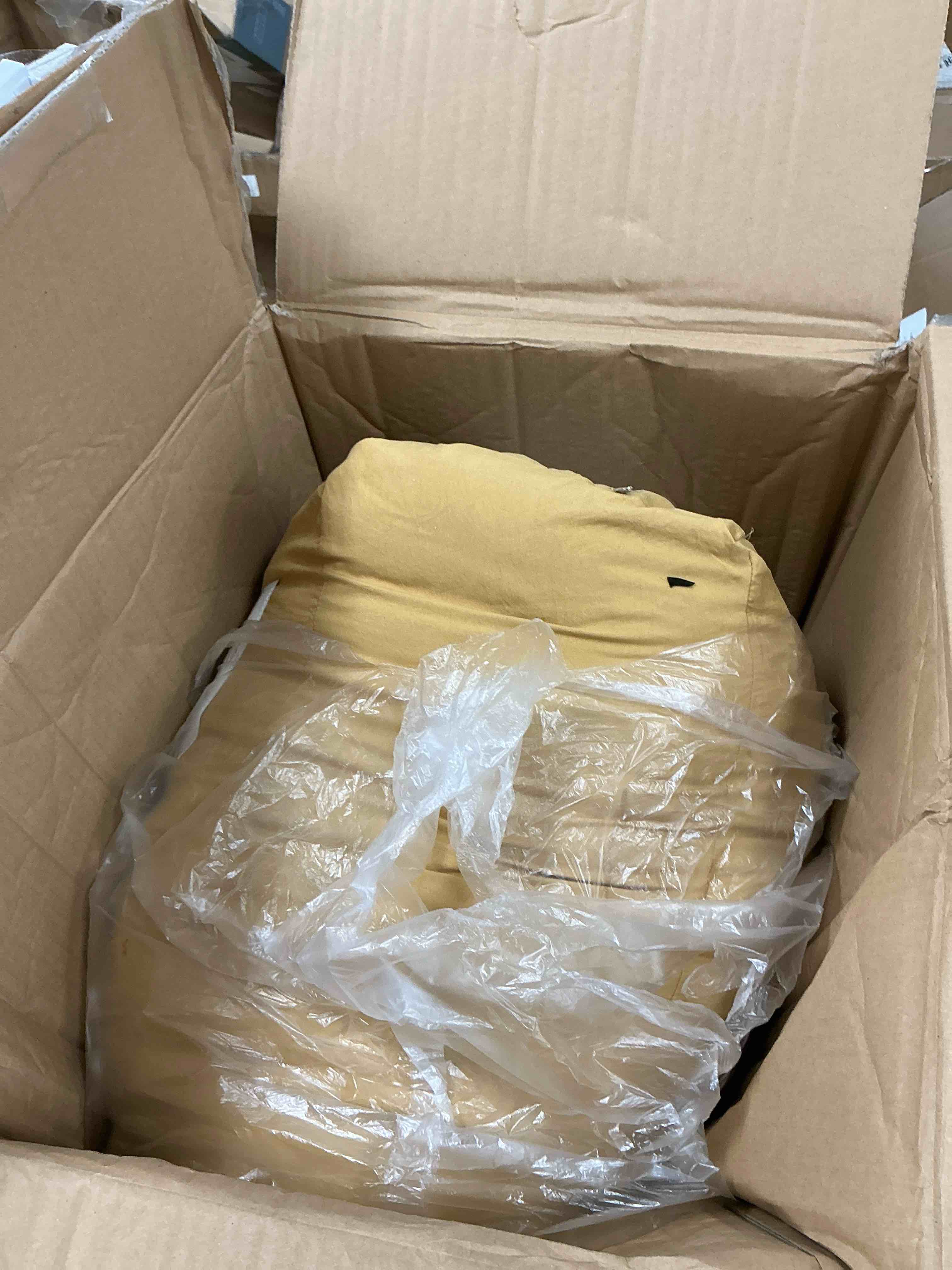 https://s3.amazonaws.com/lotting-images-prod/EmanualPiazza/GRA3467606_1759509913992.jpeg