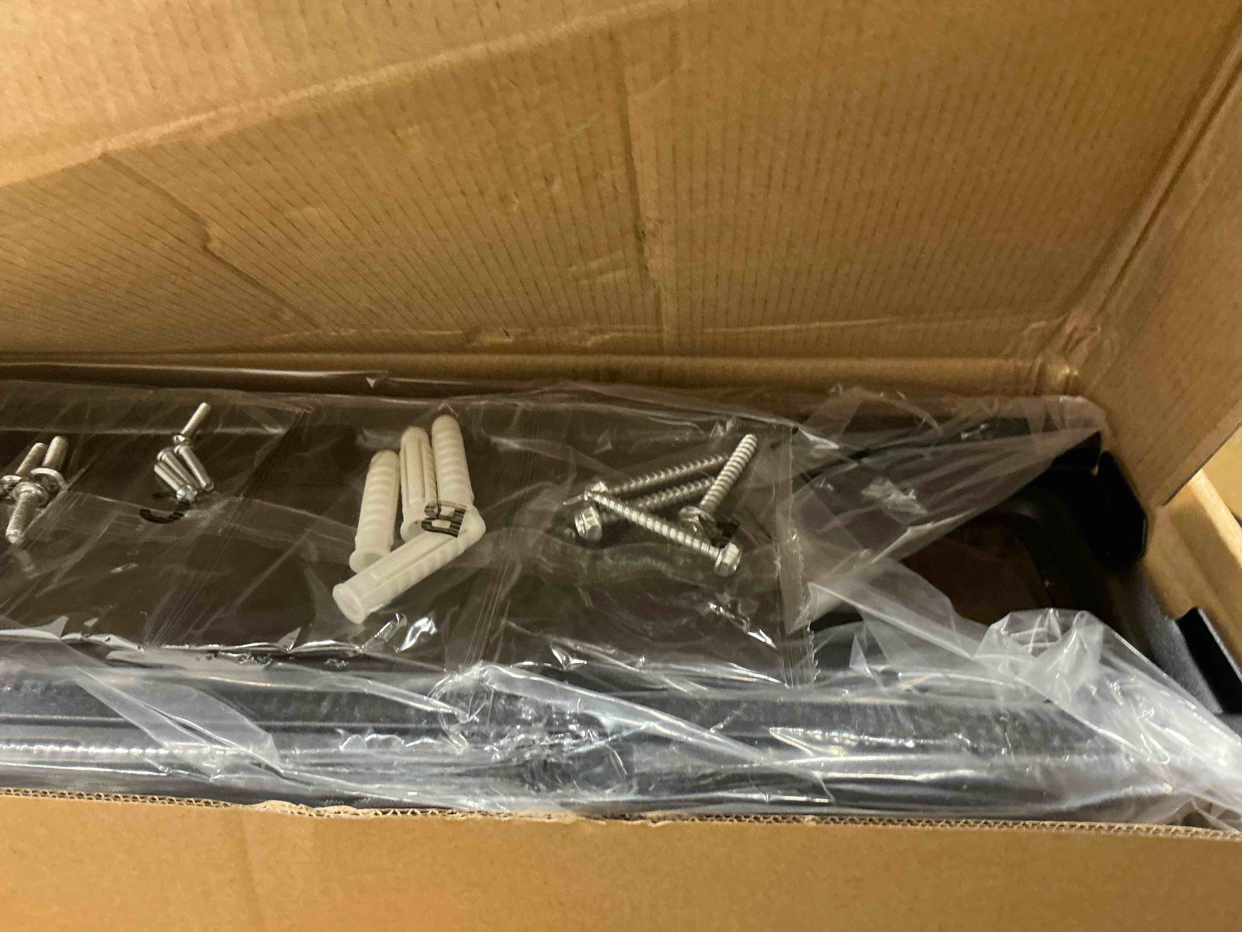https://s3.amazonaws.com/lotting-images-prod/EmanualPiazza/GRA3467882_1760024394952.jpeg