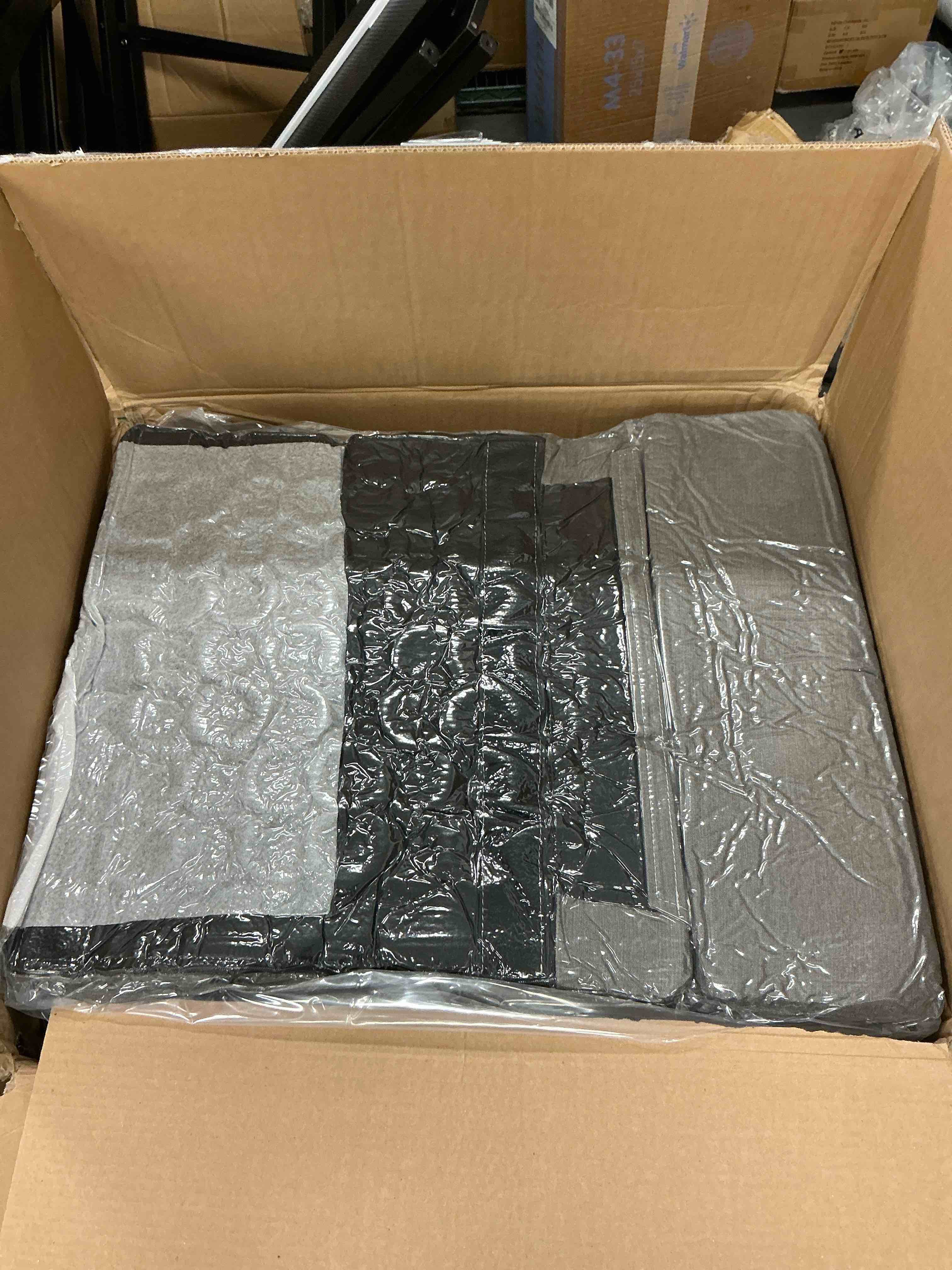 https://s3.amazonaws.com/lotting-images-prod/EmanualPiazza/GRA3468021_1760110657942.jpeg