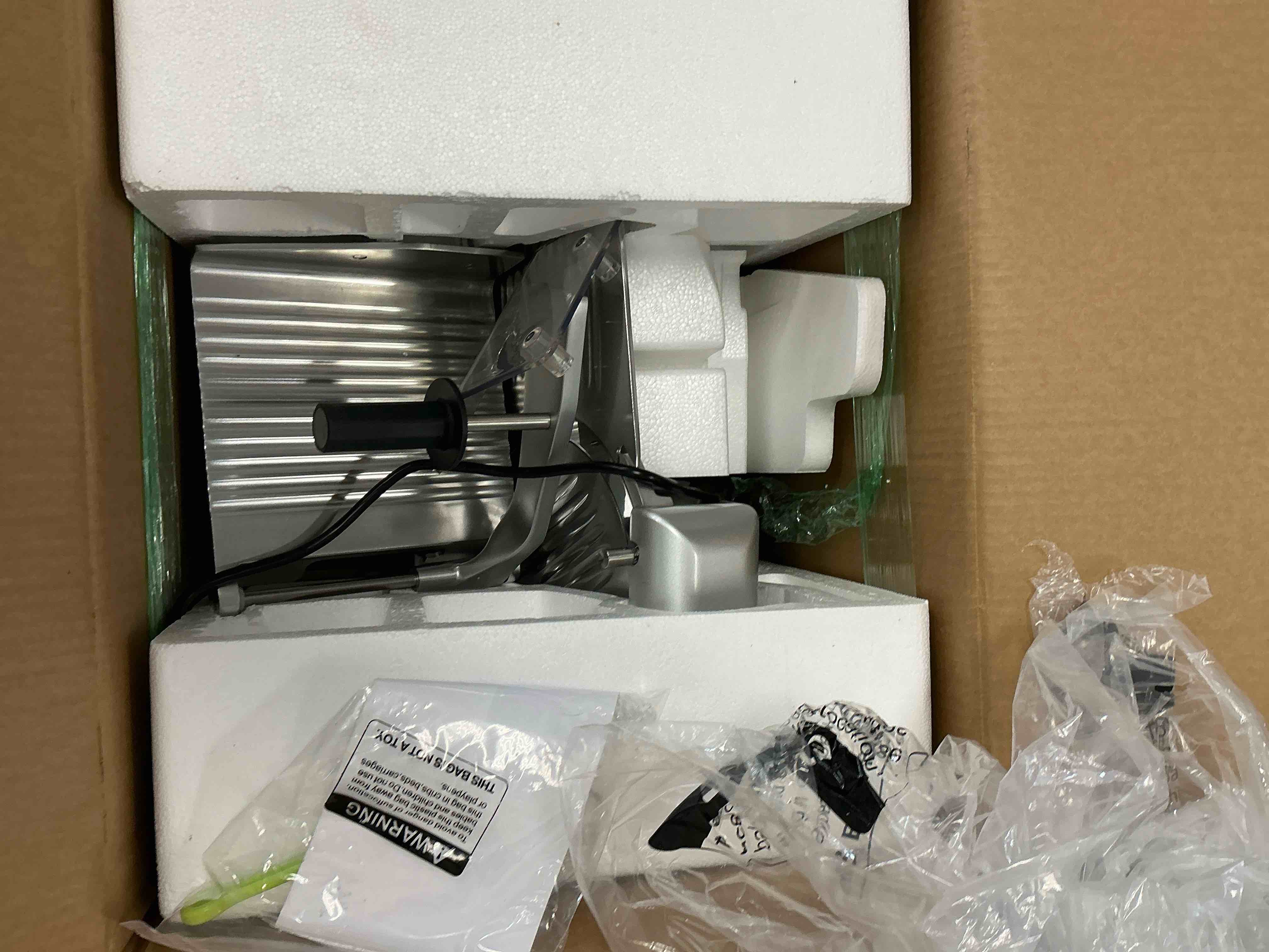 https://s3.amazonaws.com/lotting-images-prod/EmanualPiazza/GRA3468701_1760542375585.jpeg