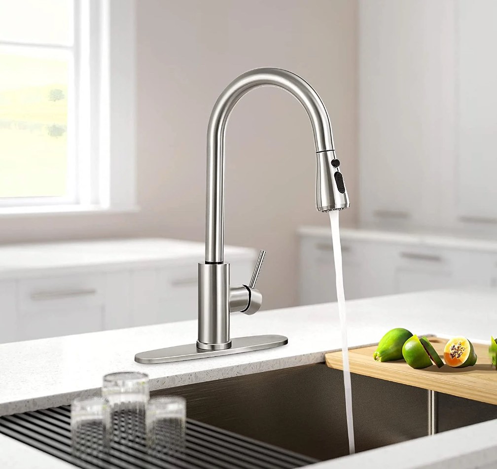 kitchen faucets with pull down sprayer, single handle kitchen sink faucet with deck plate, brushed nickel & sus304 stainless steel, commercial modern rv kitchen faucets for bar, laundry, utility sink