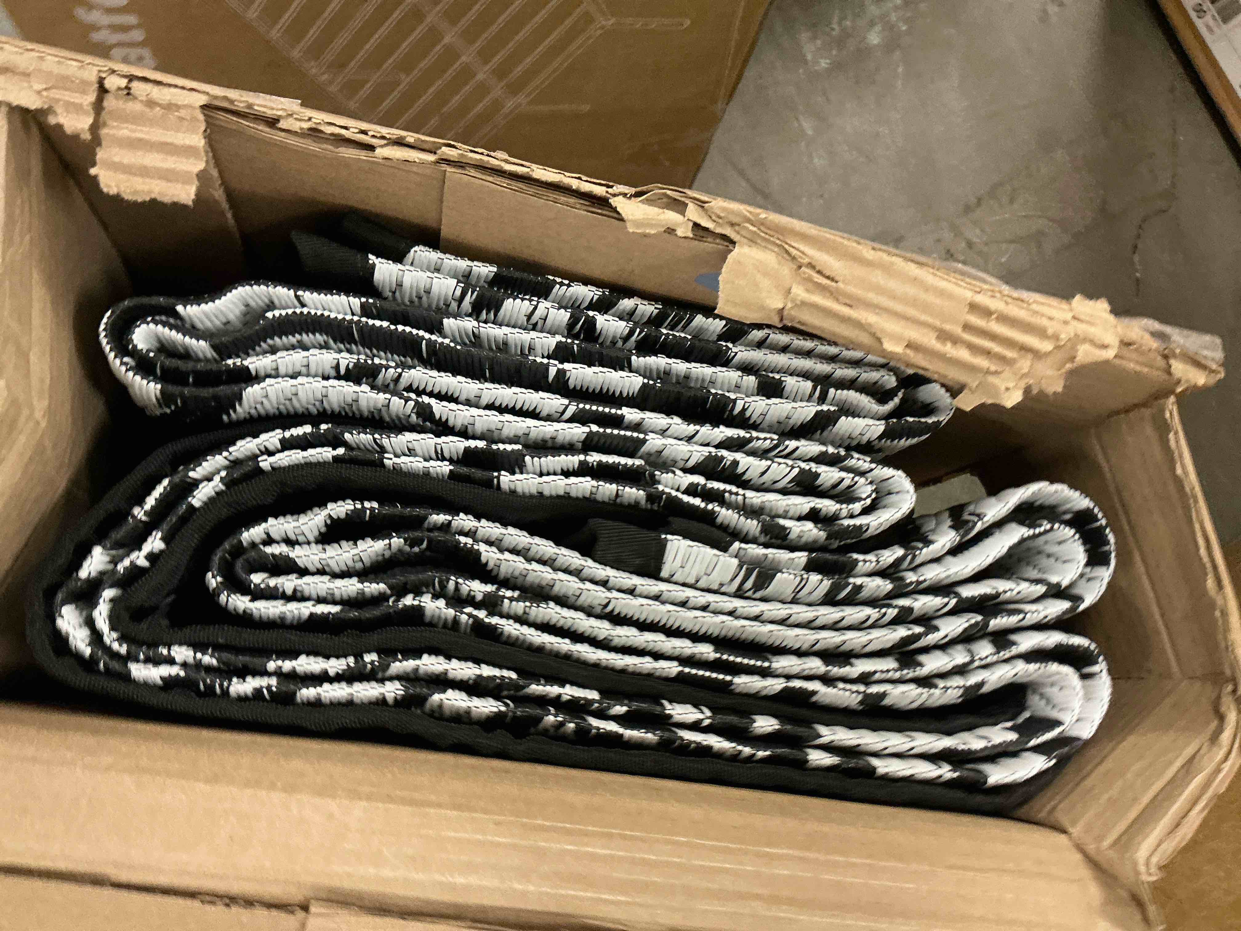 https://s3.amazonaws.com/lotting-images-prod/EmanualPiazza/GRA3468910_1760632045959.jpeg