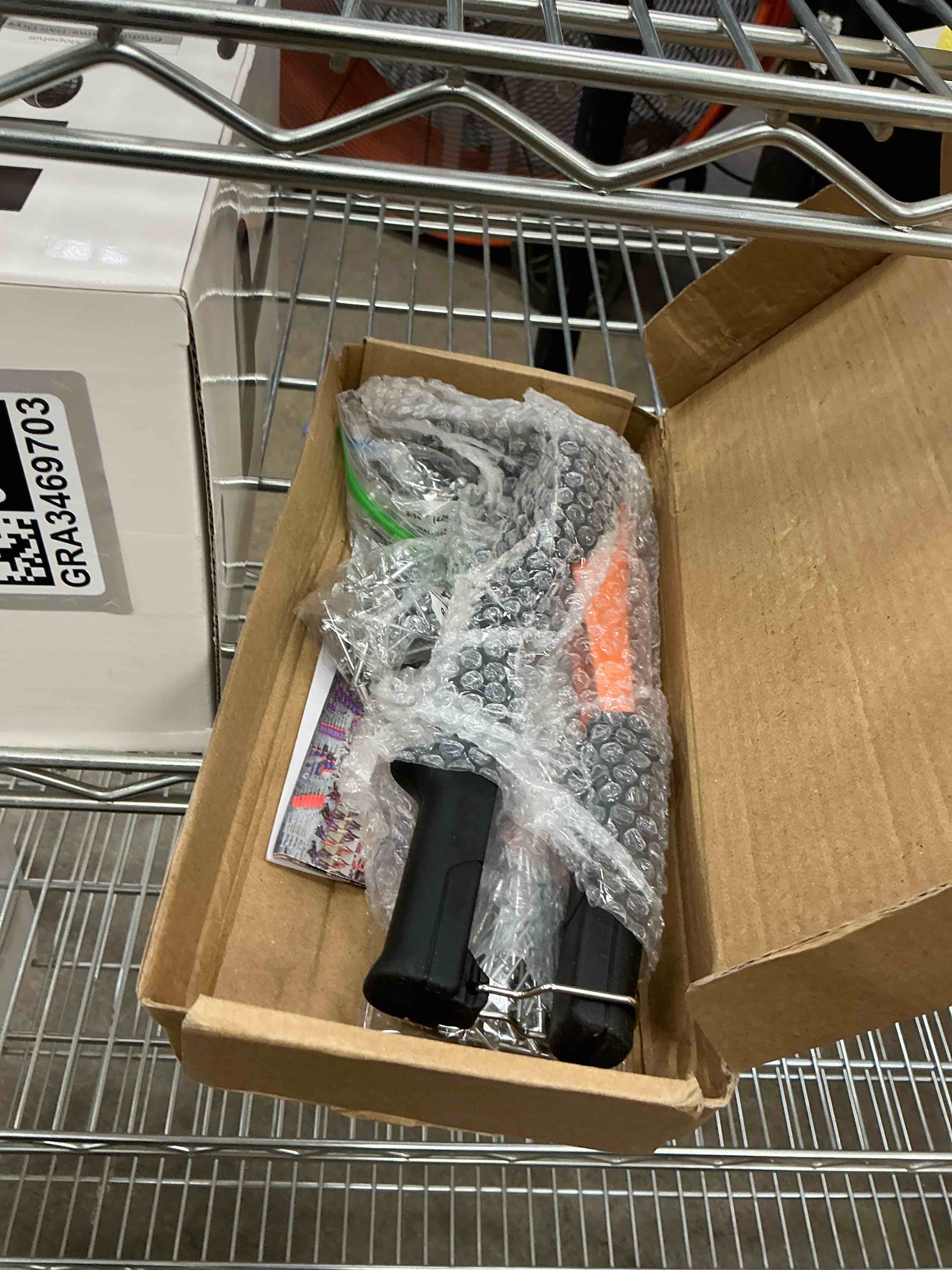 https://s3.amazonaws.com/lotting-images-prod/EmanualPiazza/GRA3469702_1754142137830.jpeg