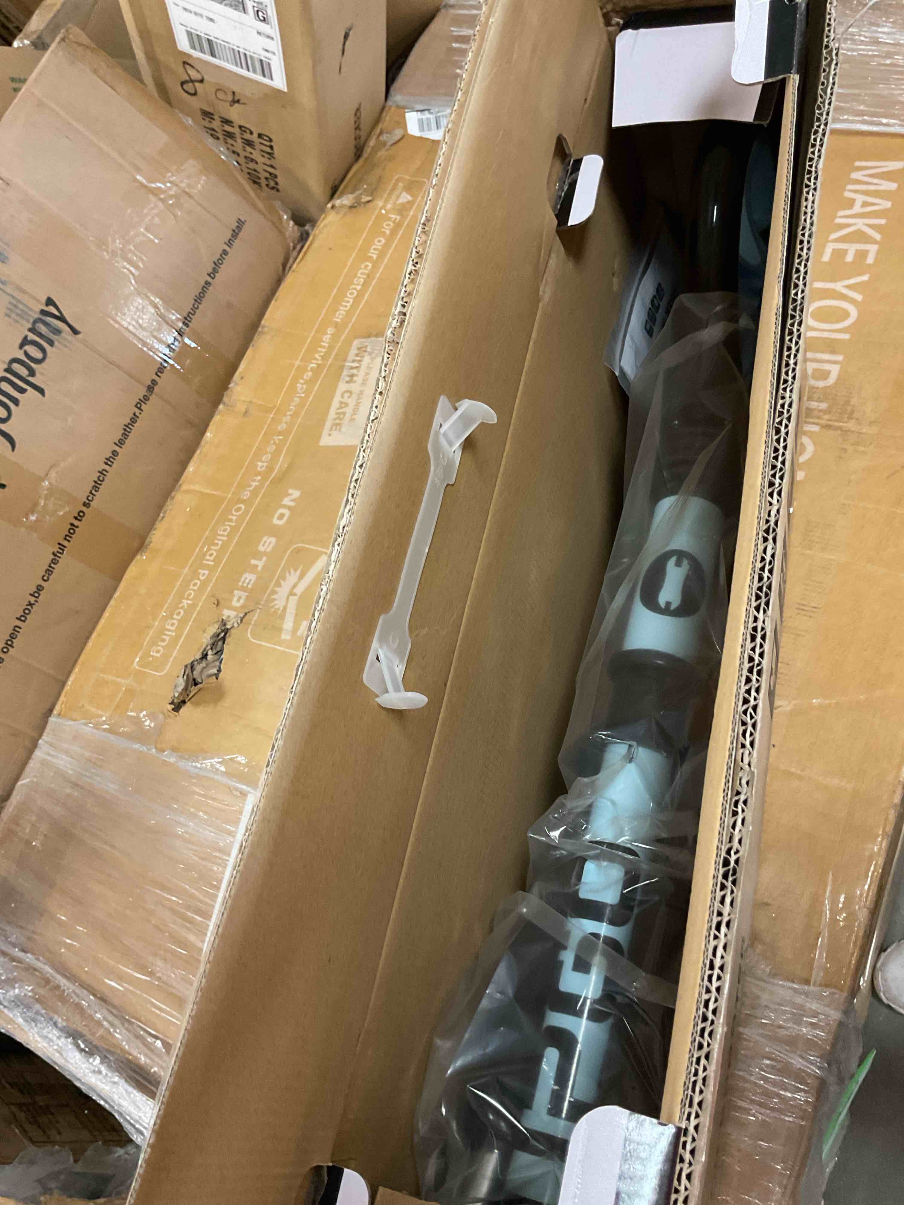 https://s3.amazonaws.com/lotting-images-prod/EmanualPiazza/GRA3470063_1754488805094.jpeg