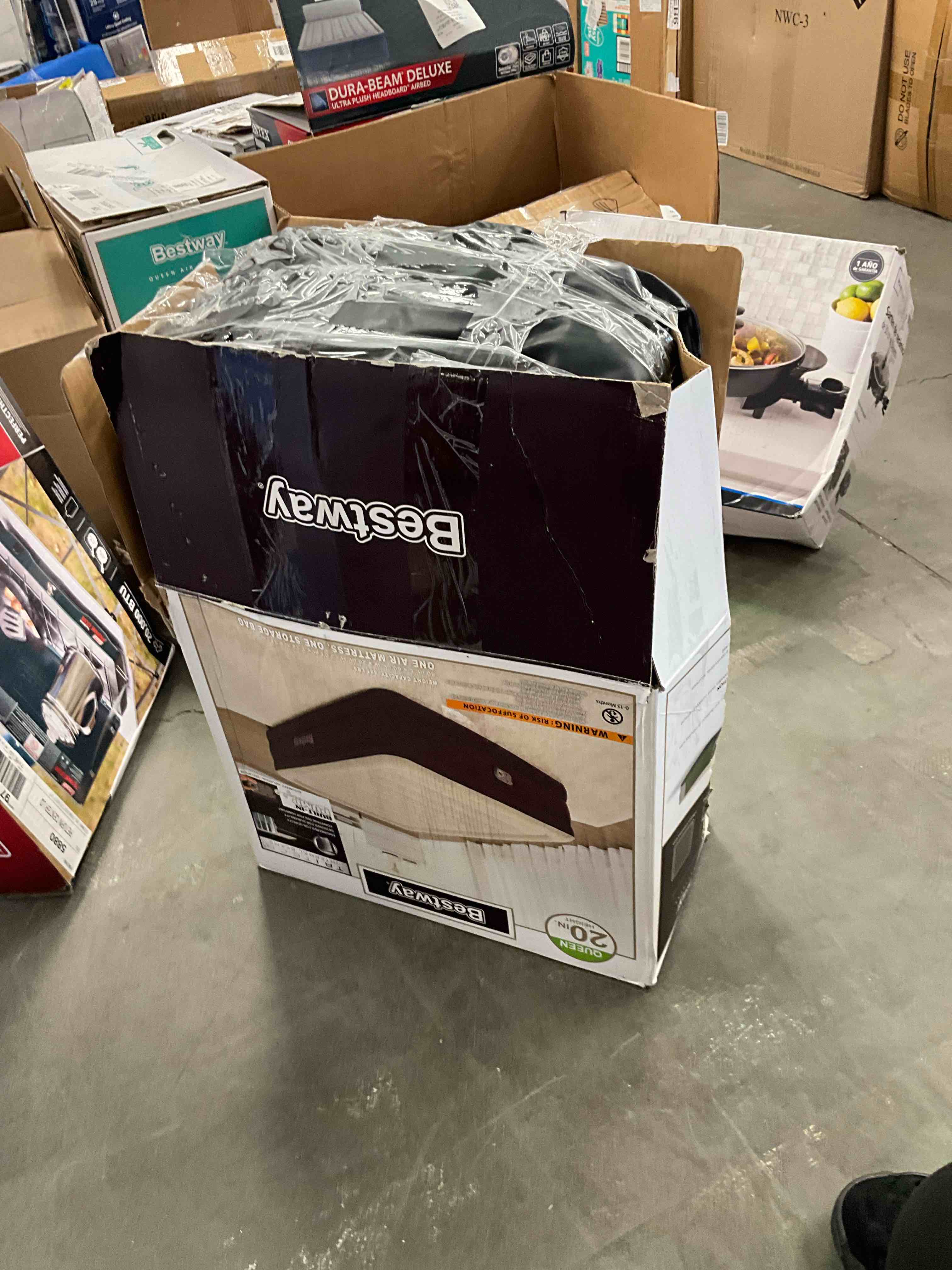 https://s3.amazonaws.com/lotting-images-prod/EmanualPiazza/GRA3470299_1755015833704.jpeg