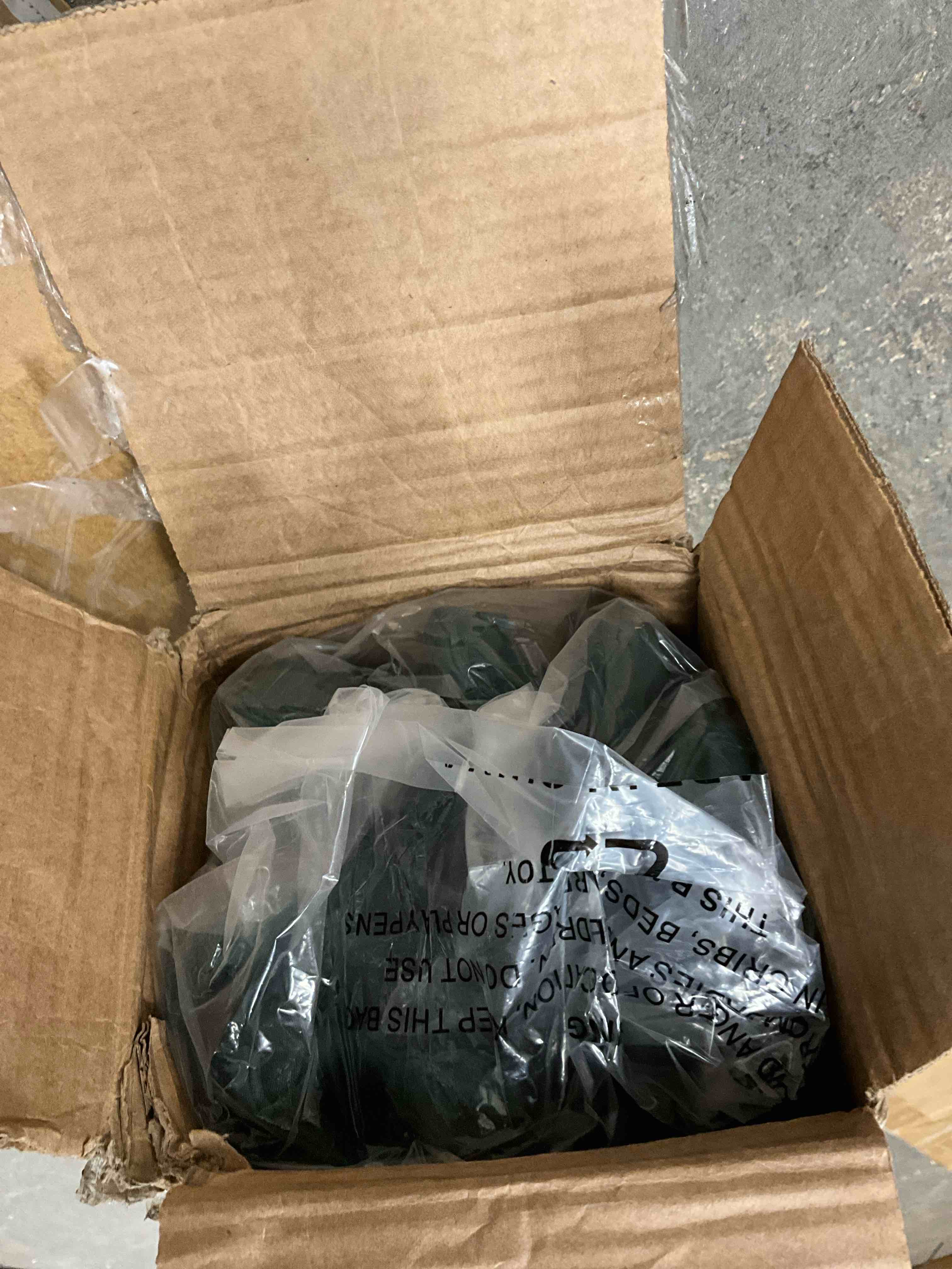 https://s3.amazonaws.com/lotting-images-prod/EmanualPiazza/GRA3470503_1755285118098.jpeg
