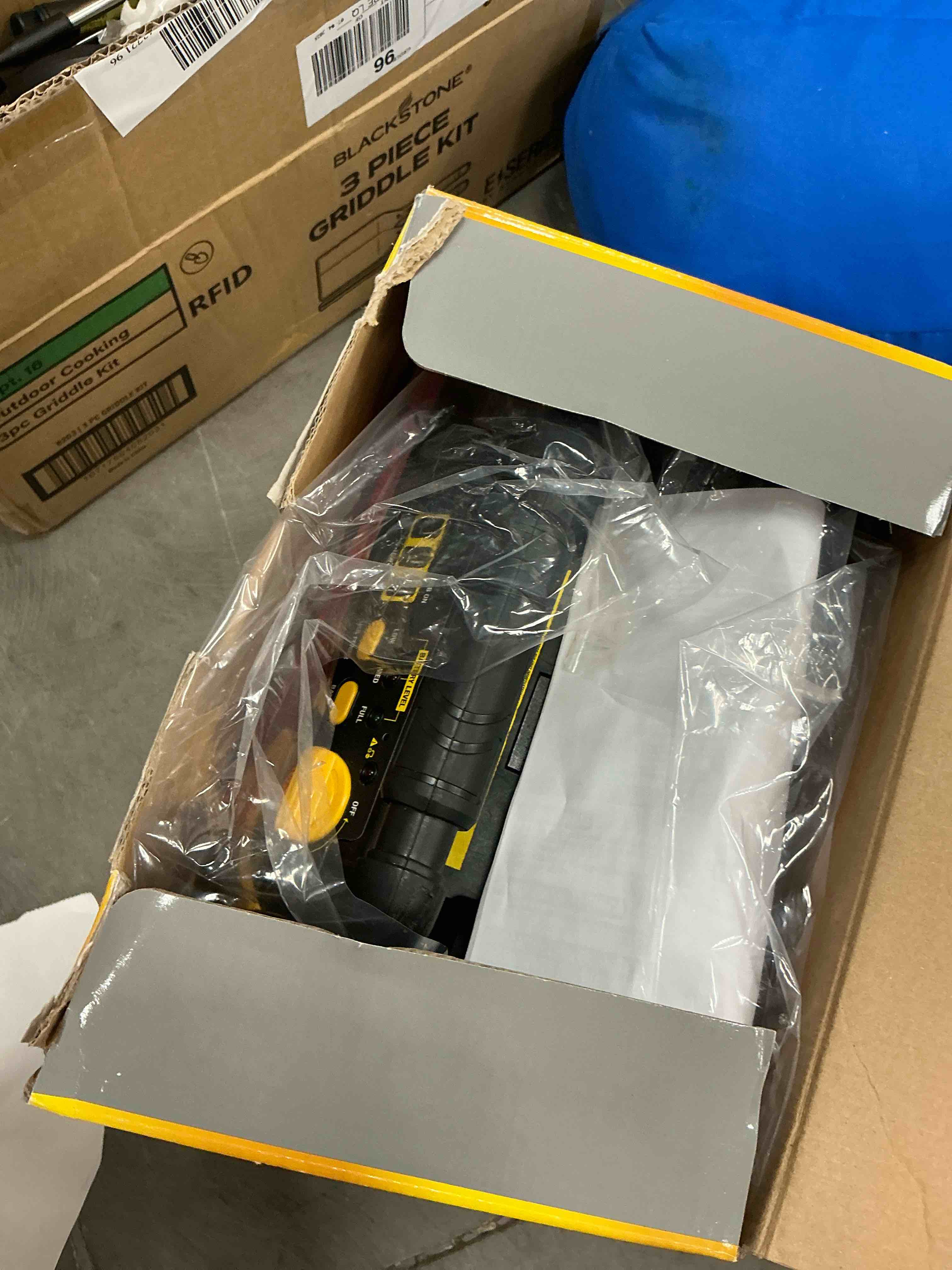 https://s3.amazonaws.com/lotting-images-prod/EmanualPiazza/GRA3470729_1755532042878.jpeg