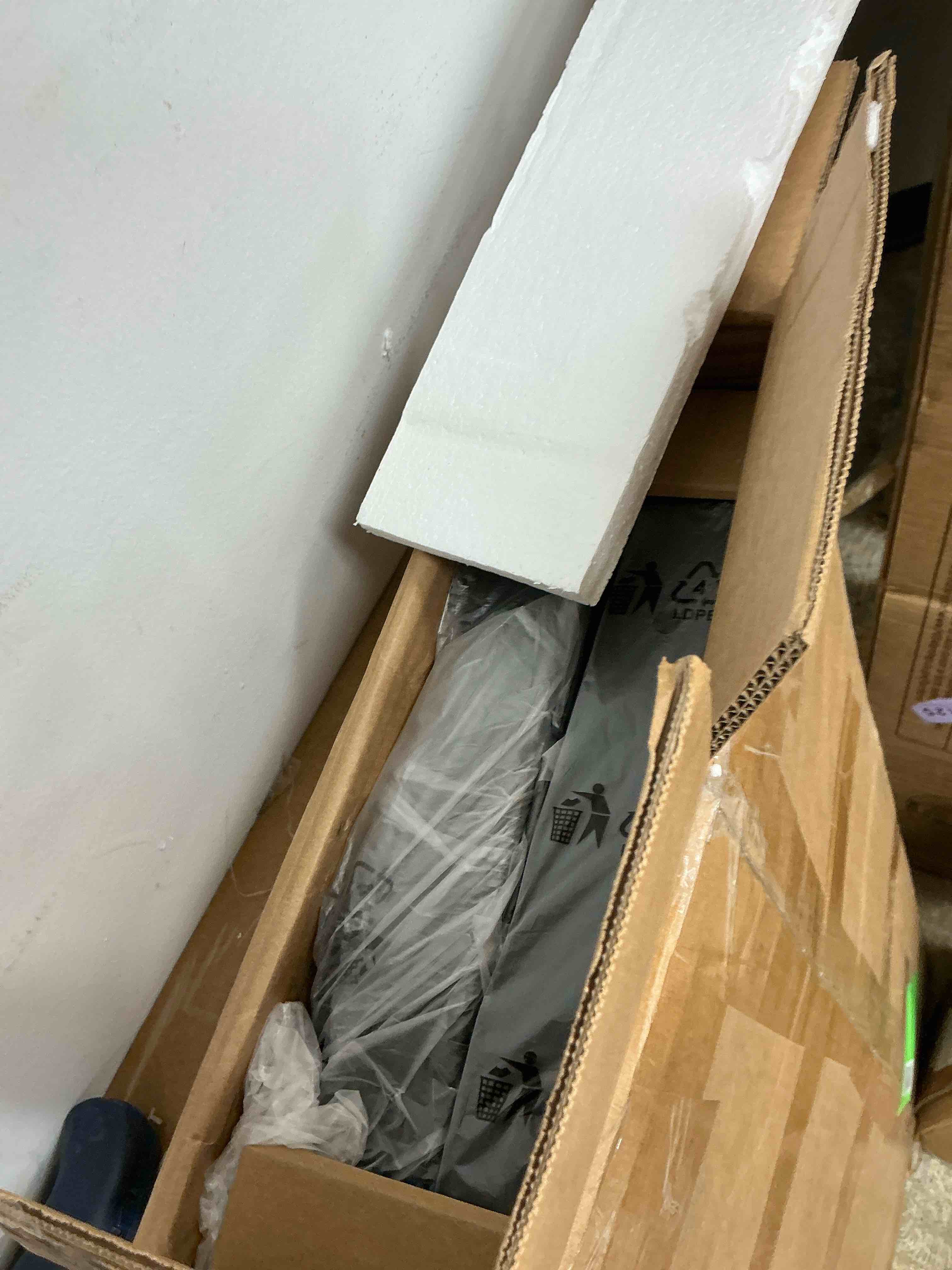 https://s3.amazonaws.com/lotting-images-prod/EmanualPiazza/GRA3471064_1755803532860.jpeg