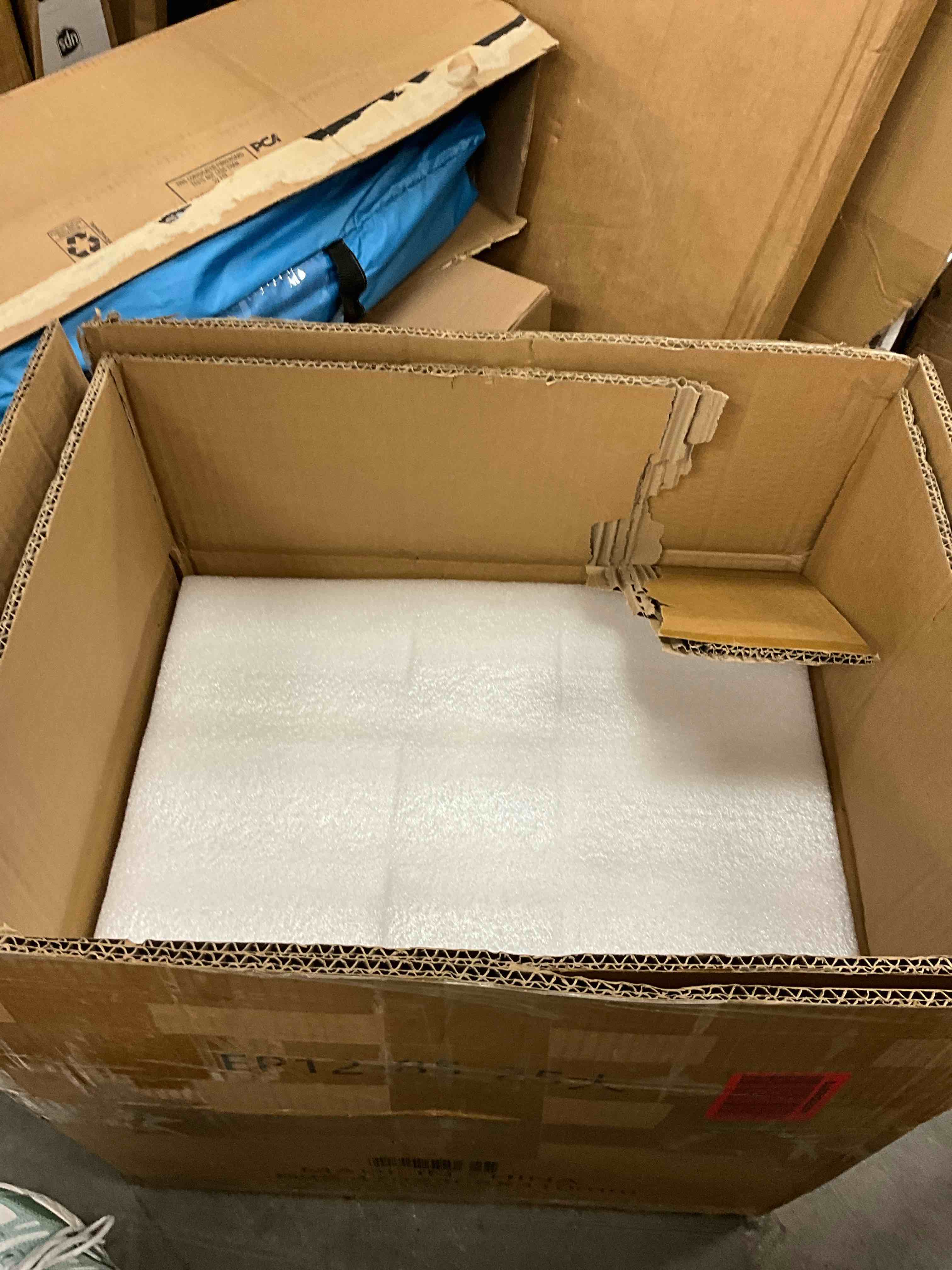 https://s3.amazonaws.com/lotting-images-prod/EmanualPiazza/GRA3471401_1756214563957.jpeg