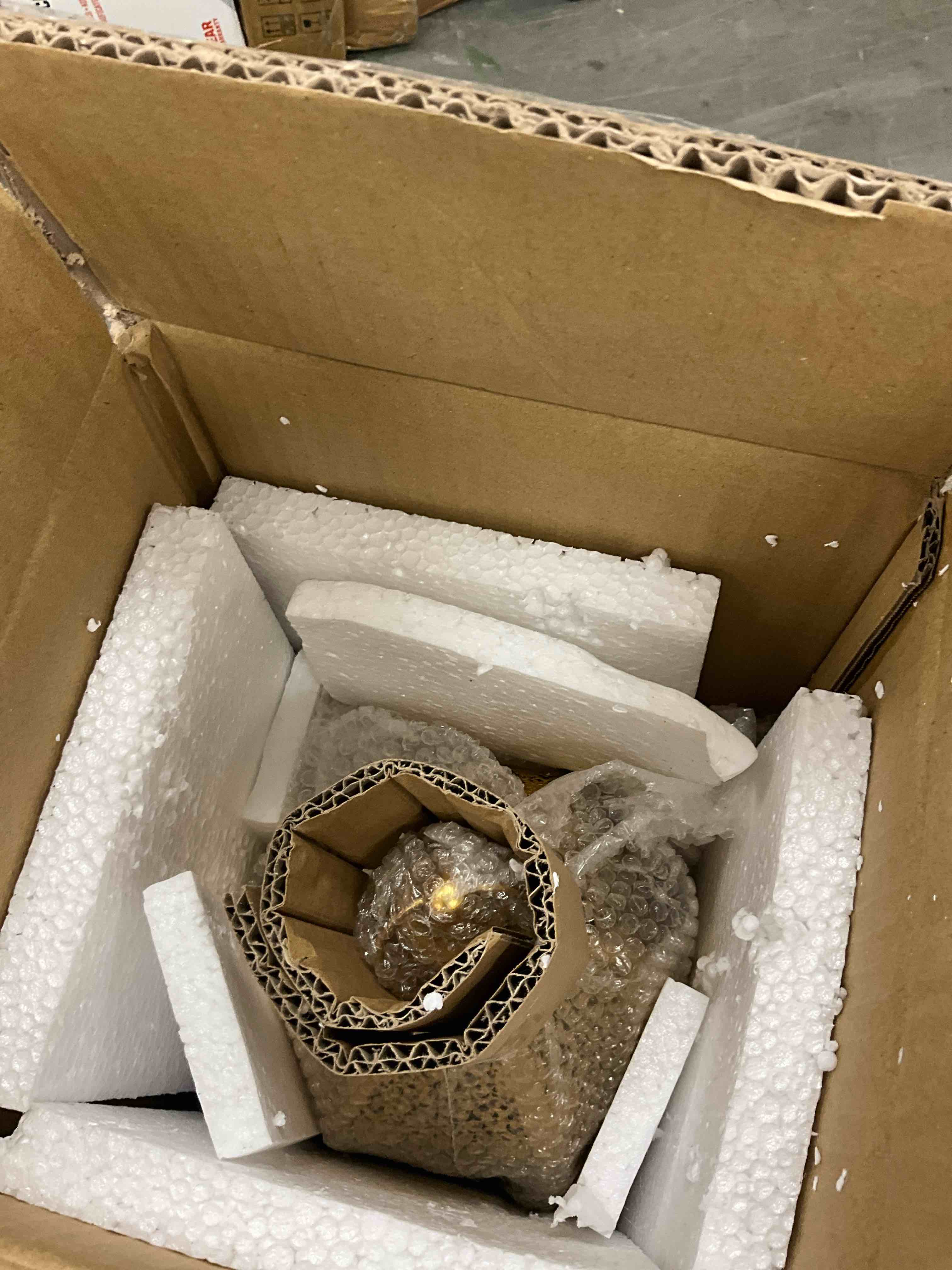 https://s3.amazonaws.com/lotting-images-prod/EmanualPiazza/GRA3471703_1756485322885.jpeg