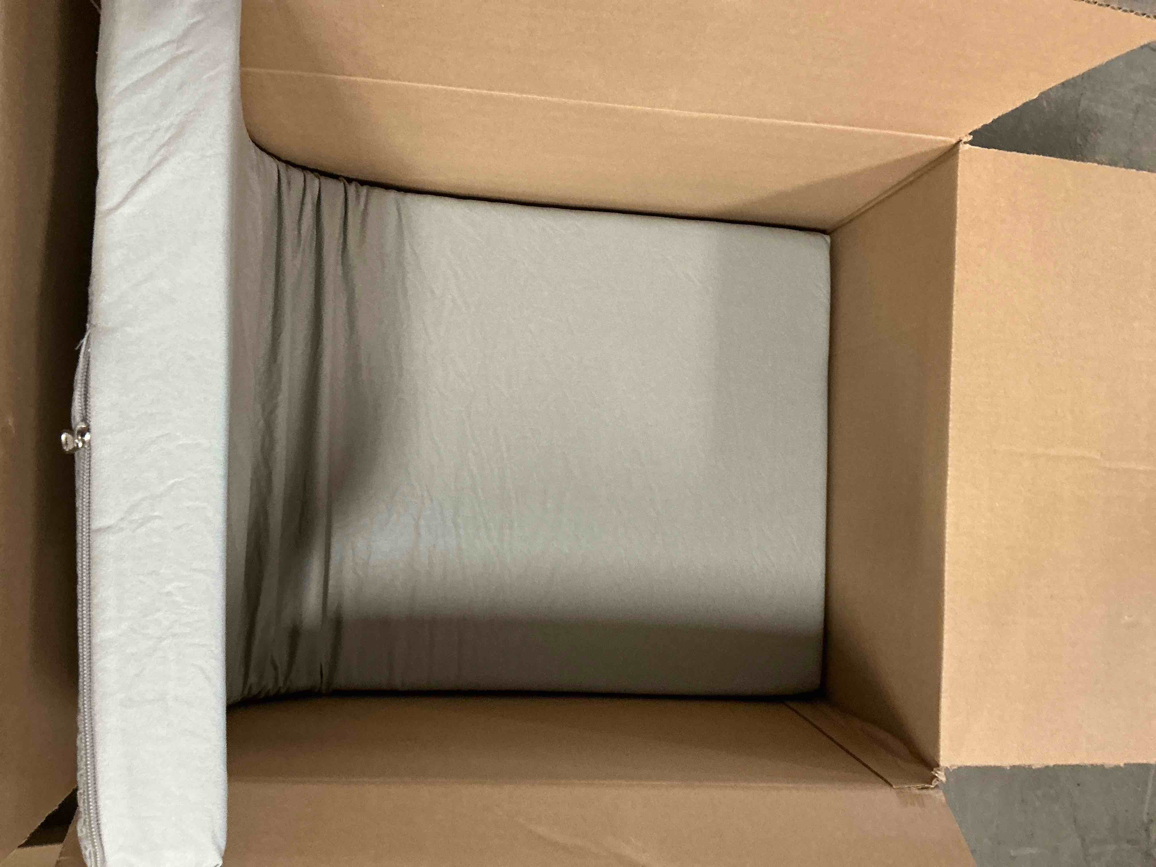 https://s3.amazonaws.com/lotting-images-prod/EmanualPiazza/GRA3471960_1756927062345.jpeg