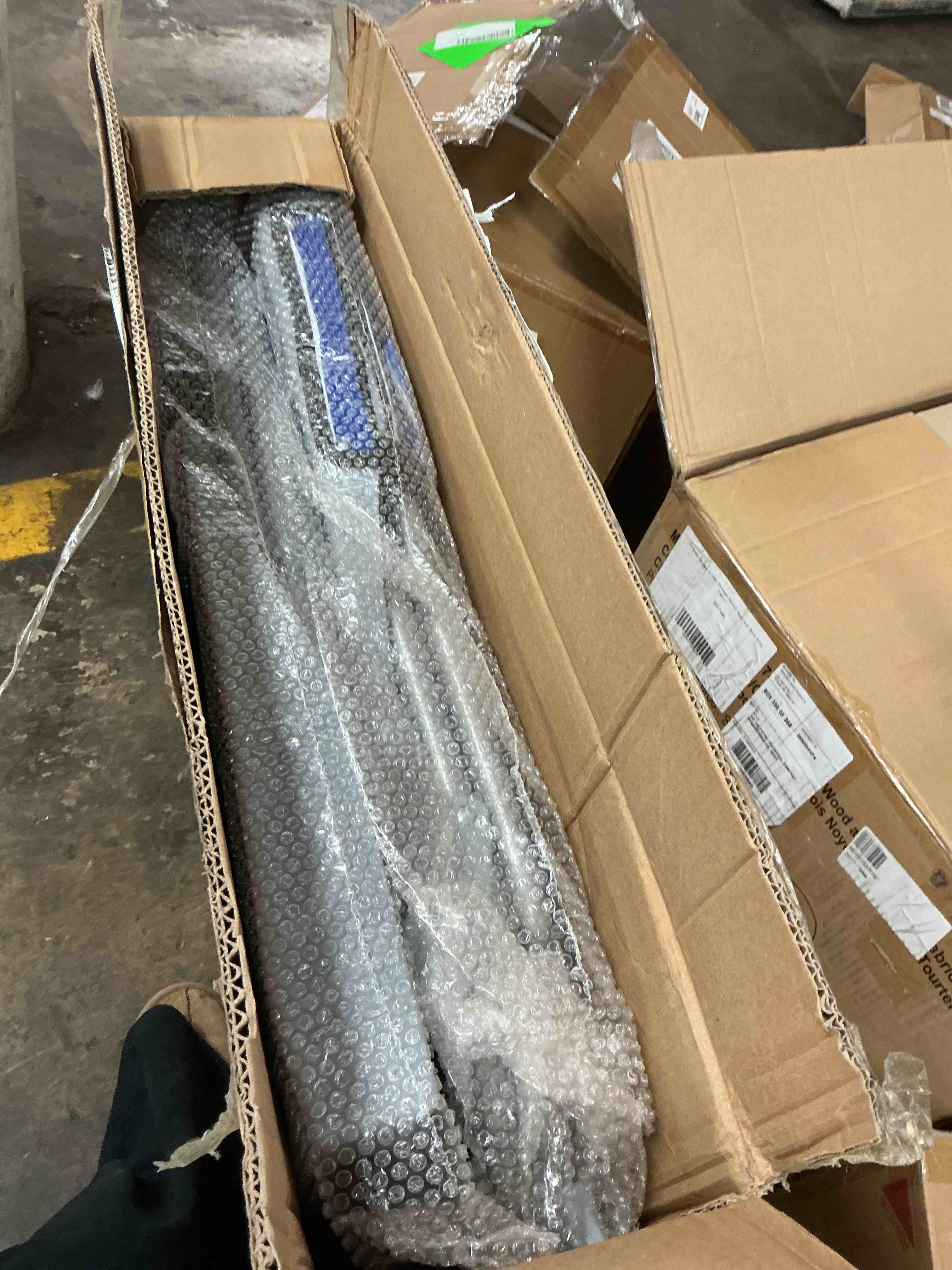 https://s3.amazonaws.com/lotting-images-prod/EmanualPiazza/GRA3808410_1777573958911.jpeg
