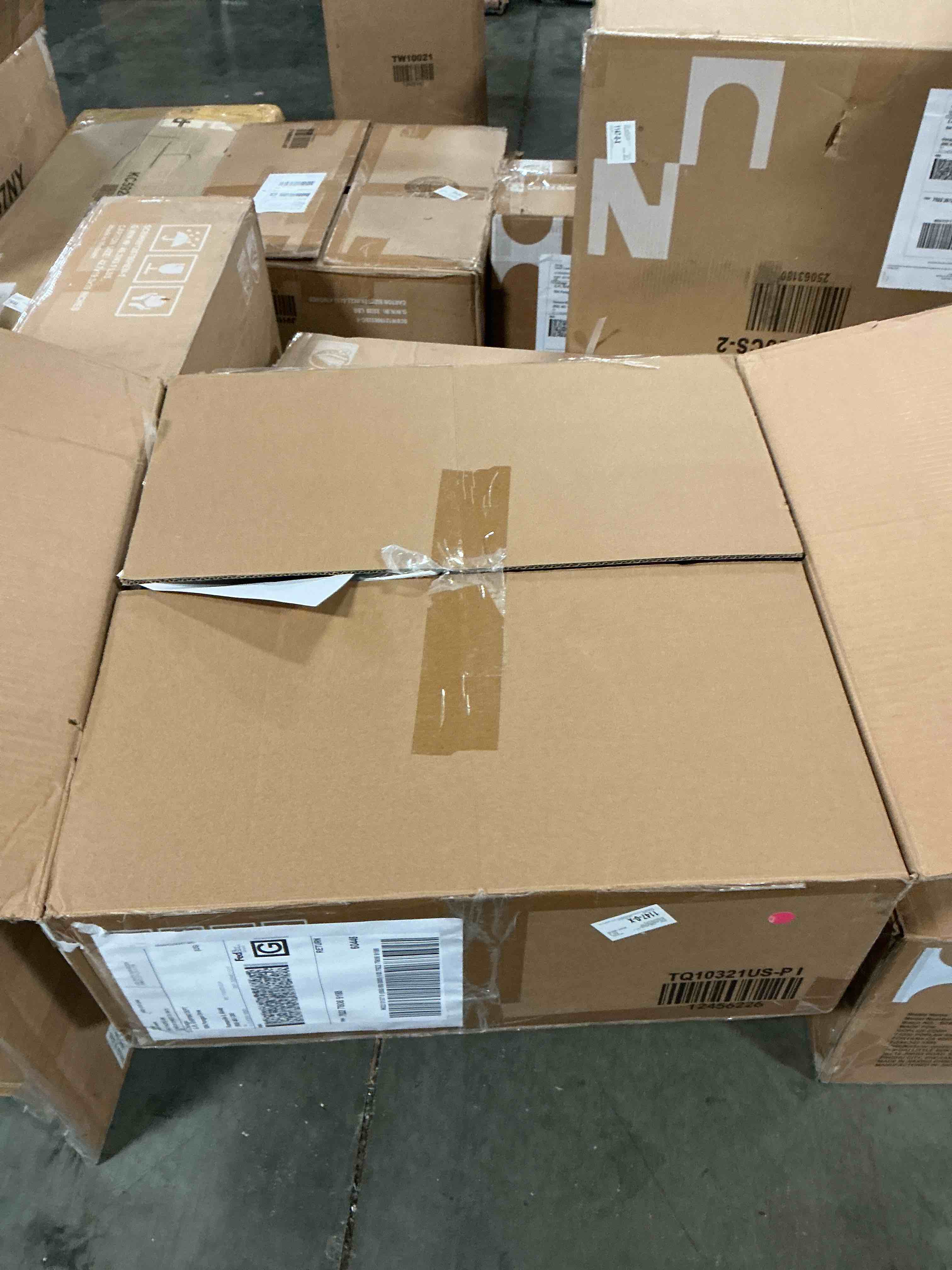 https://s3.amazonaws.com/lotting-images-prod/EmanualPiazza/GRA3808471_1777643402944.jpeg